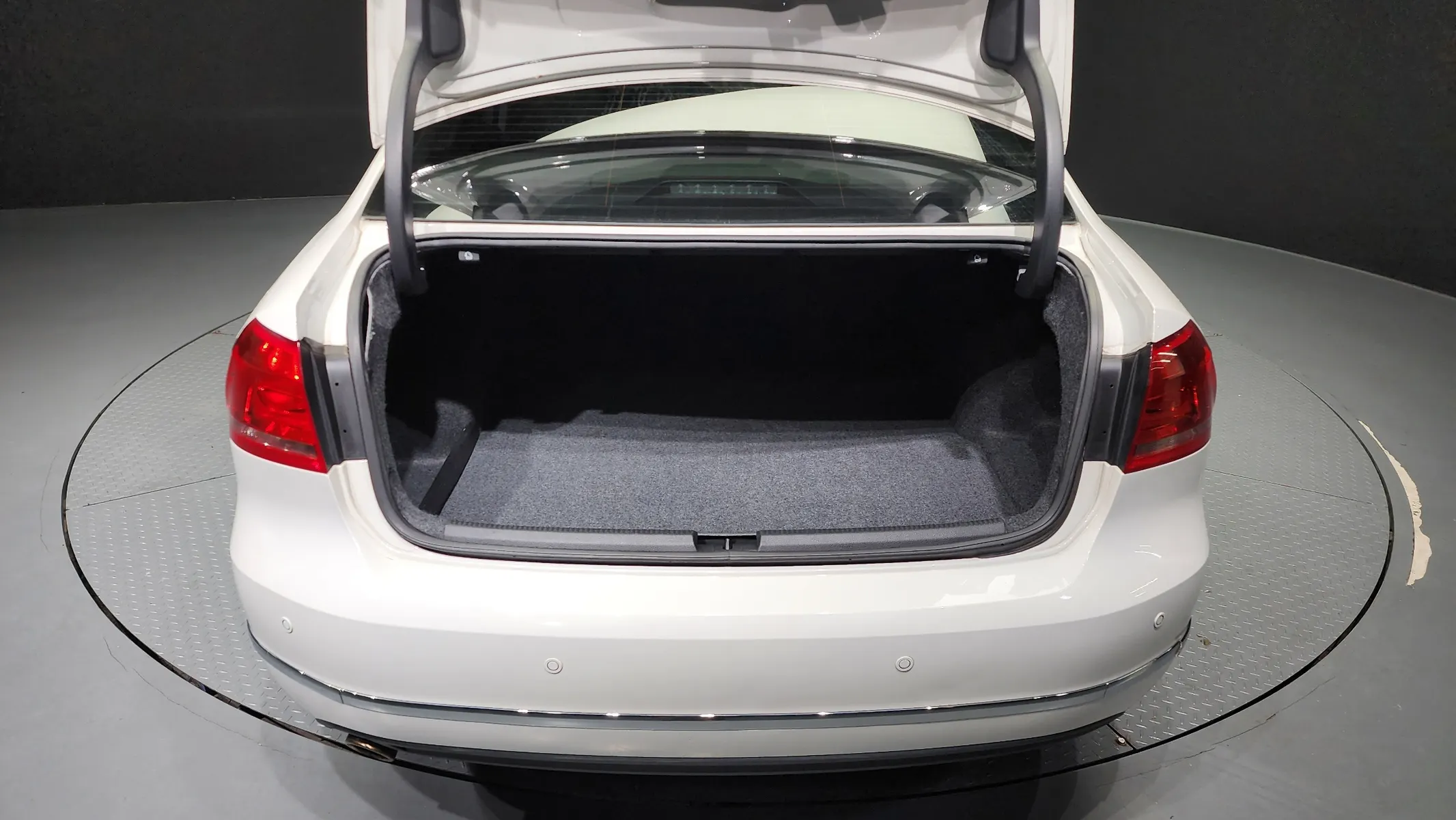 Volkswagen 파사트 1.8 TSI 2015 20/21