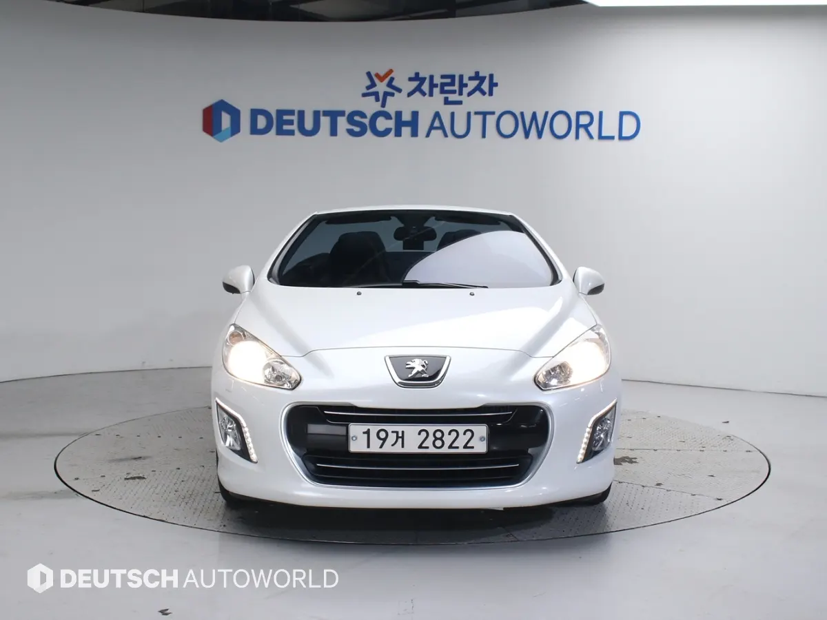 Peugeot 308CC 2.0 HDi 2014 2/5