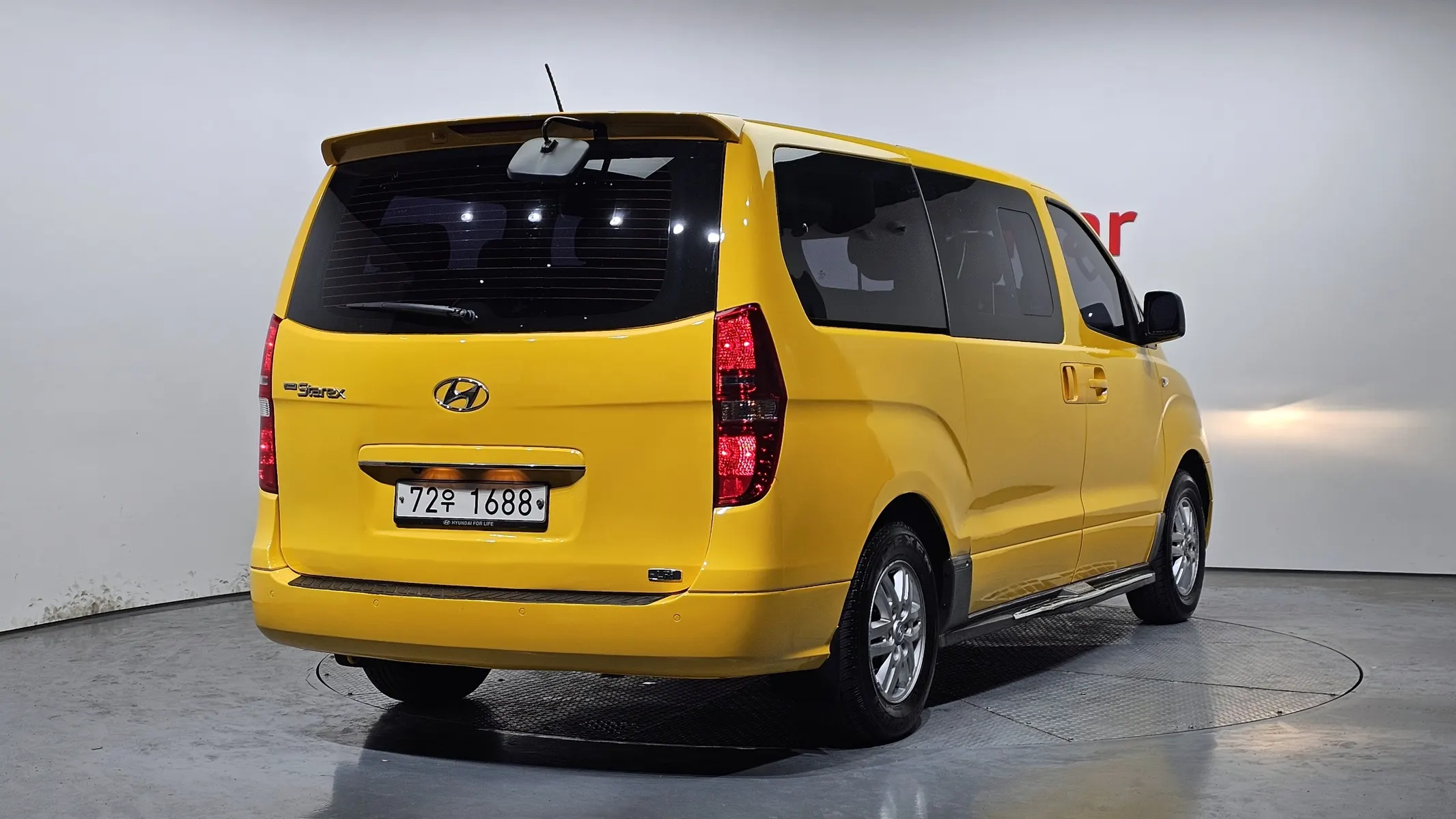 Hyundai Grand Starex 12 LPi 2015 2/21