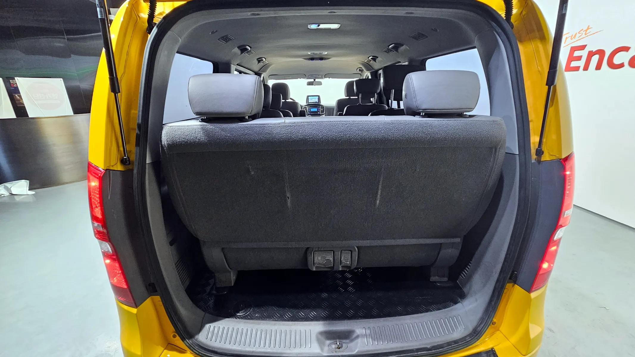 Hyundai Grand Starex 12 LPi 2015 20/21