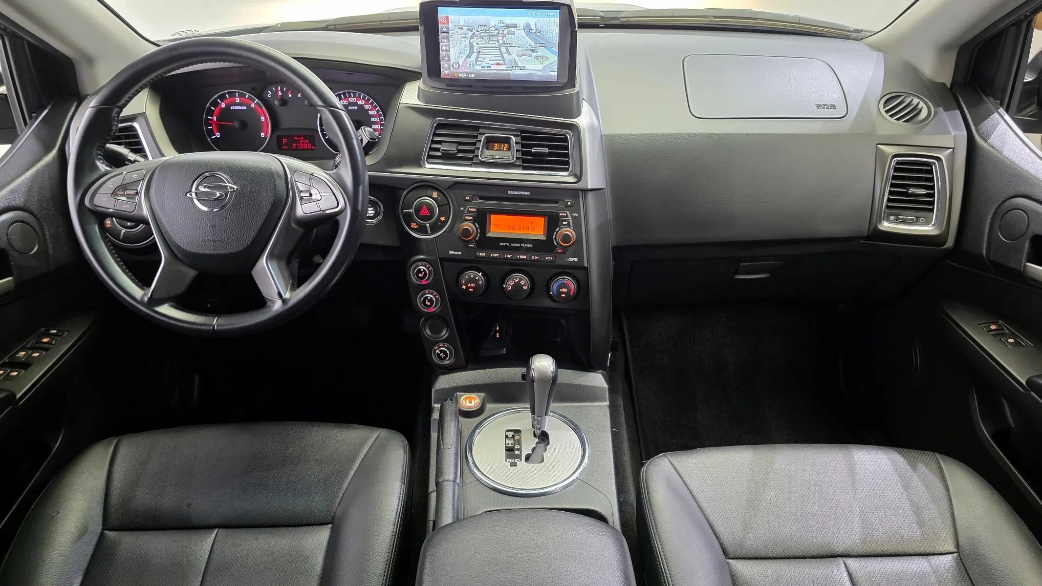 KG Mobility 코란도 스포츠 2.2 CX7 4WD 2017 4/5