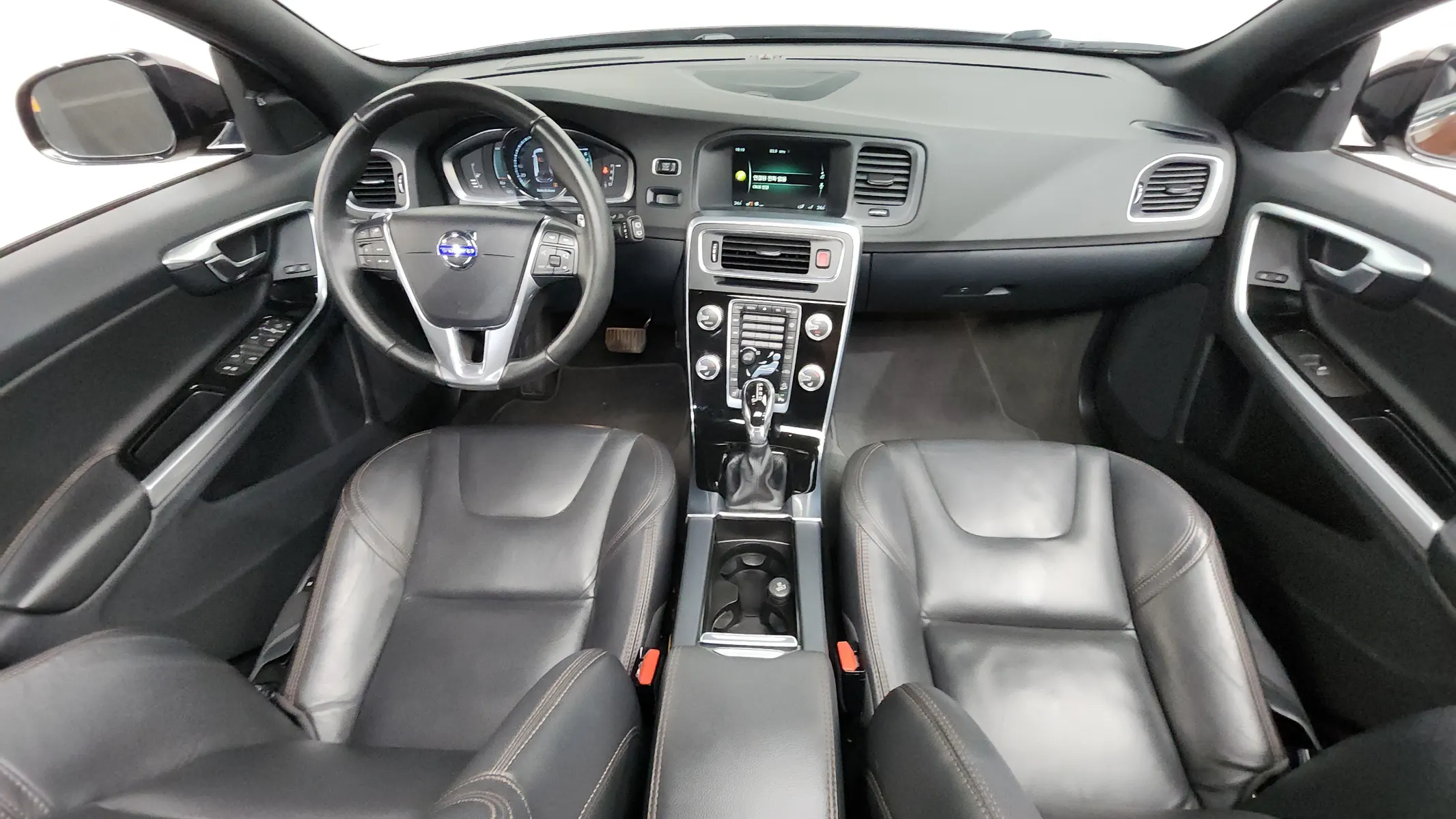 Volvo V60 T5 AWD 2016 4/5