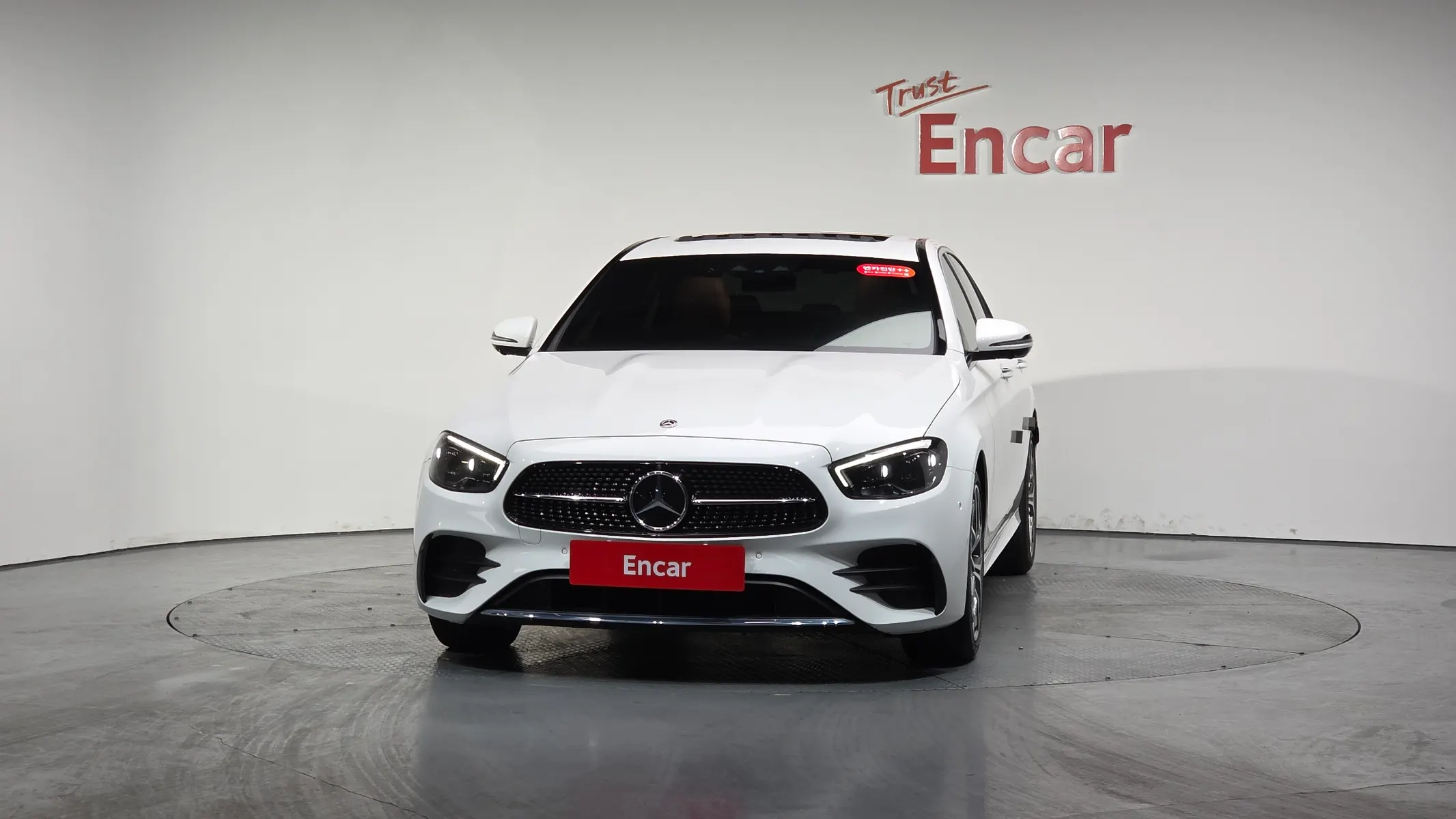 Mercedes-Benz E-Class W213 E220d 4MATIC AMG Line 2020 2/21