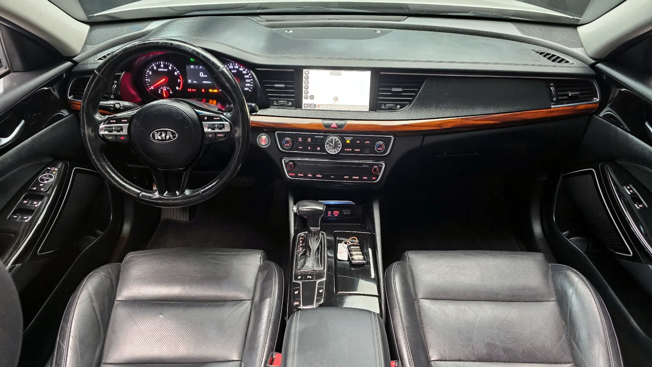 Kia K7 3.0 LPI () 2016 4/5