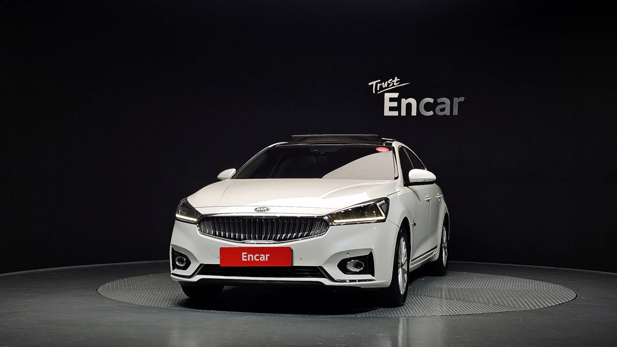 Kia K7 3.0 LPI () 2016 2/5