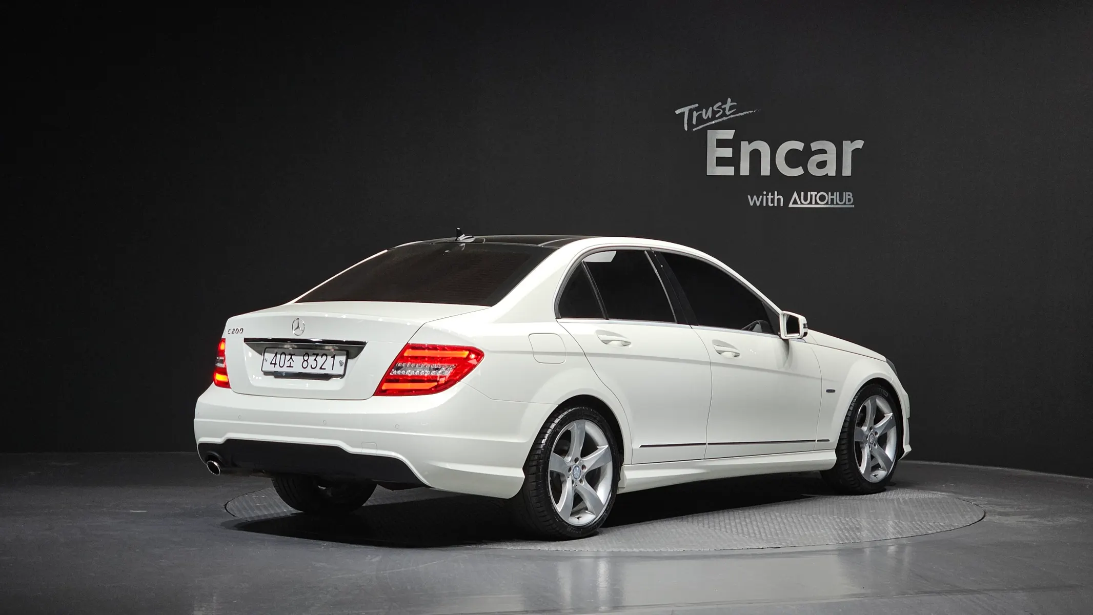 Mercedes-Benz C-Class W204 C200 CGI 2012 2/21