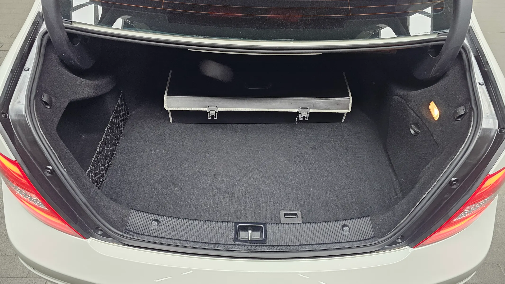Mercedes-Benz C-Class W204 C200 CGI 2012 20/21