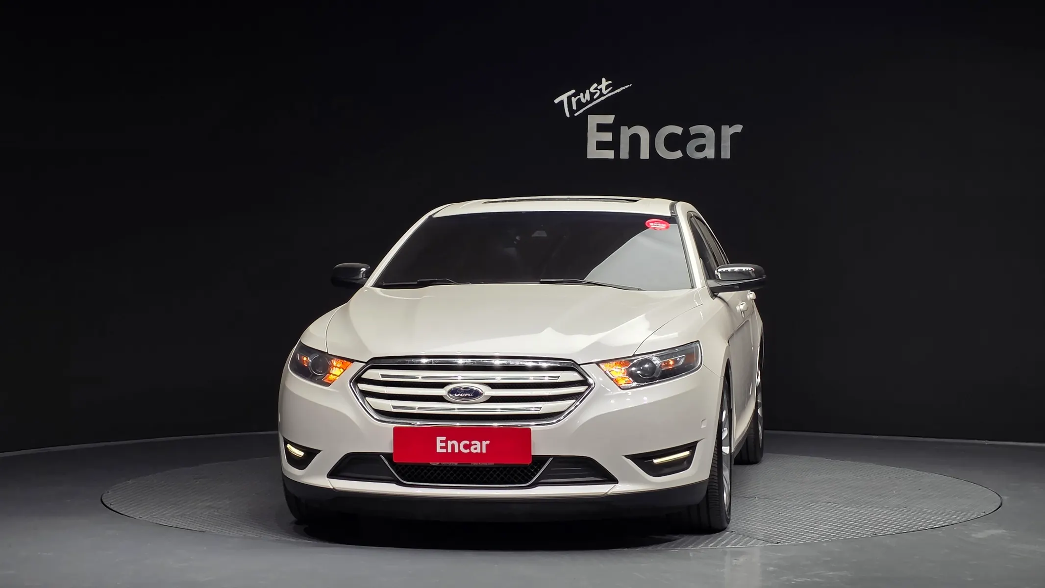 Ford 토러스 2.0 Limited 2017 2/5