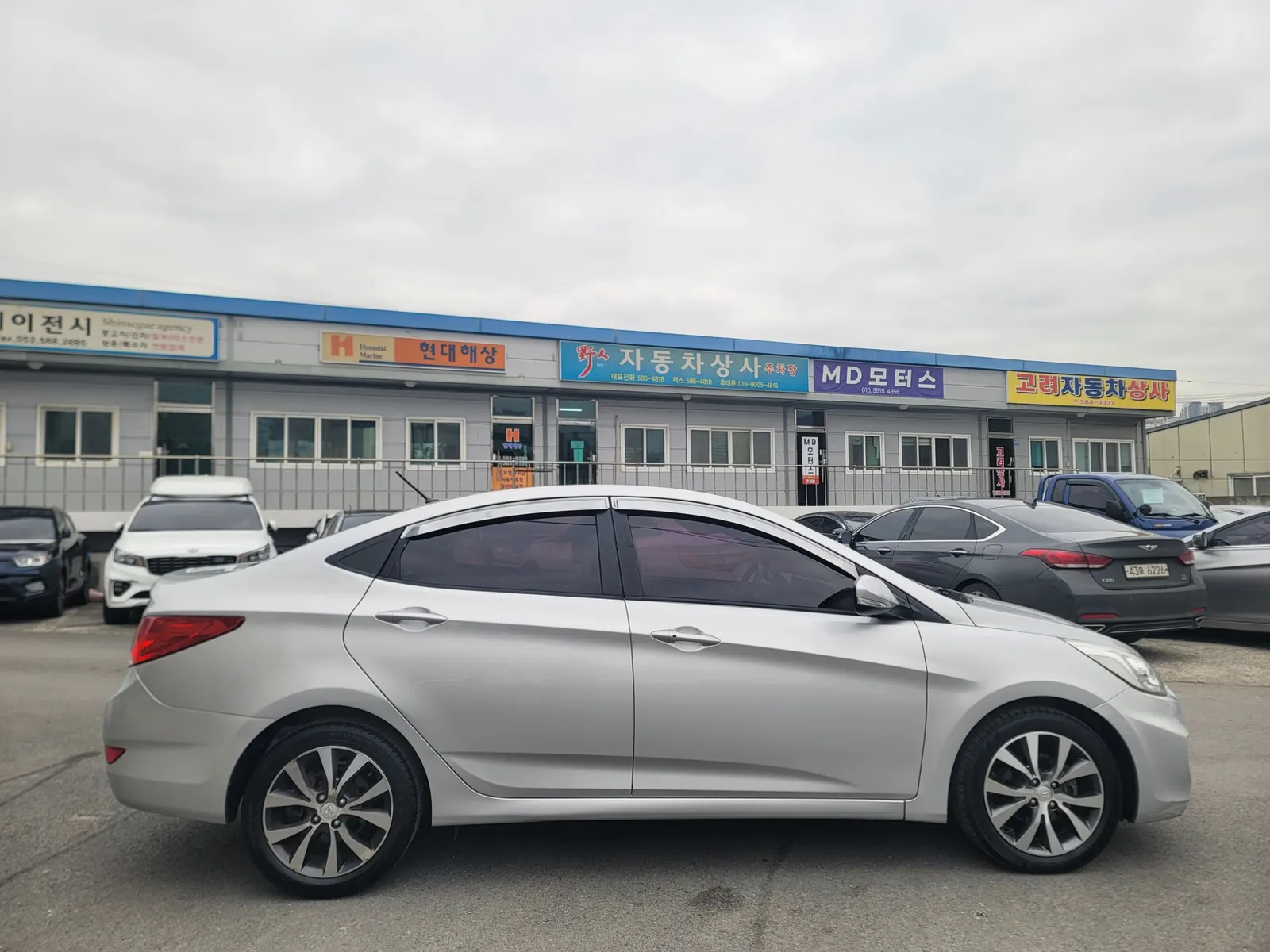 Hyundai () 1.6 GDI 2014 3/5