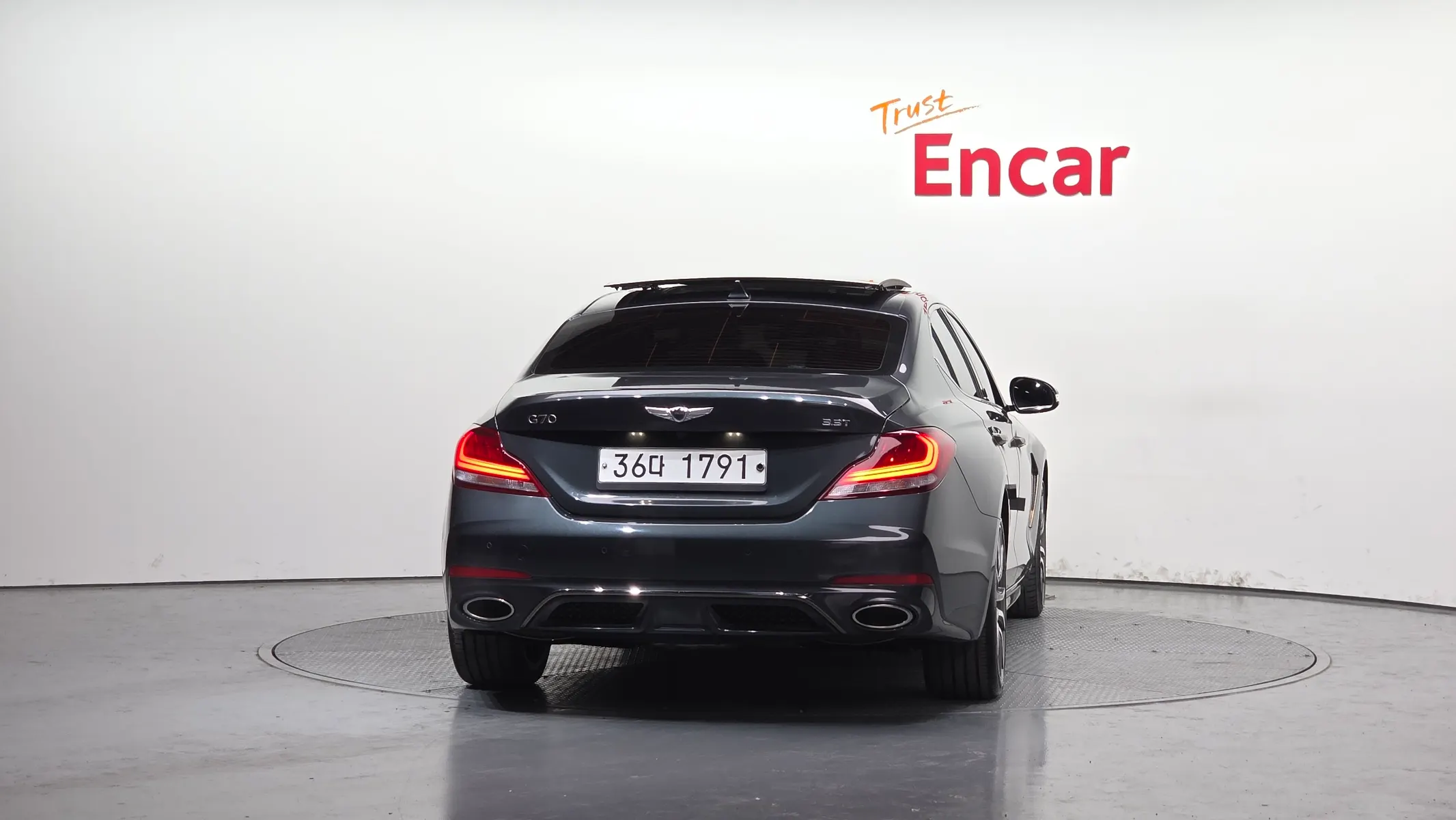 Genesis G70 3.3T 2018 3/5