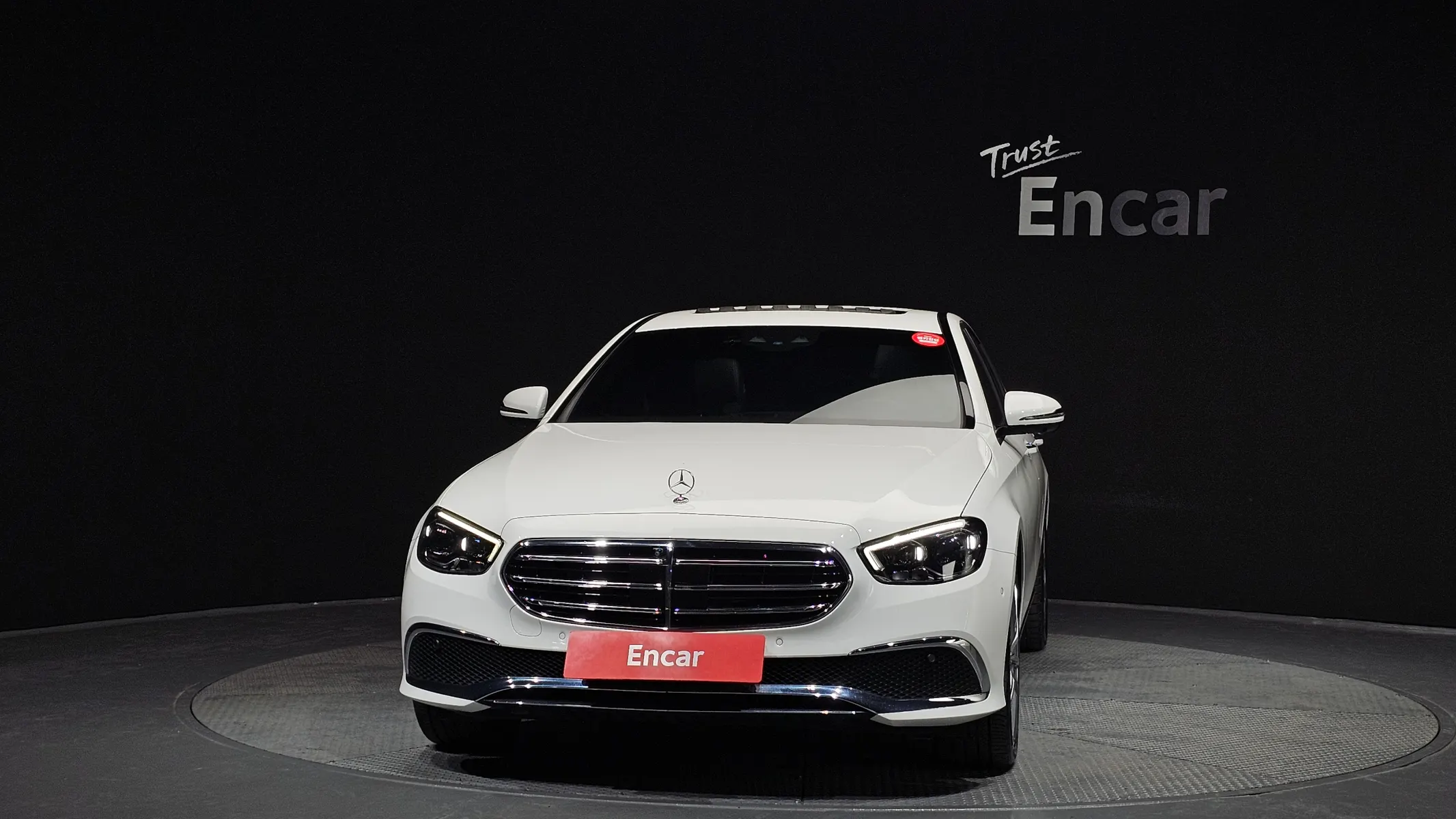 Mercedes-Benz E-Class W213 E300e 4MATIC 2022 3/21