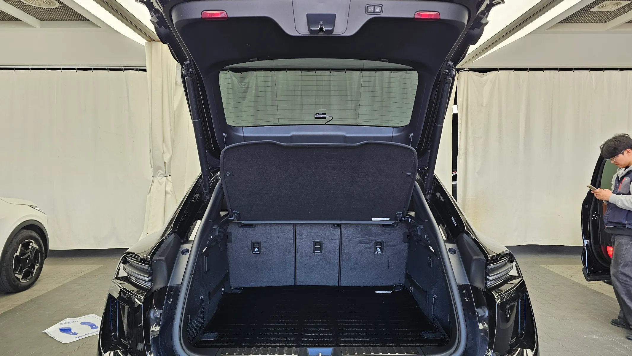 Porsche EV 2025 20/21