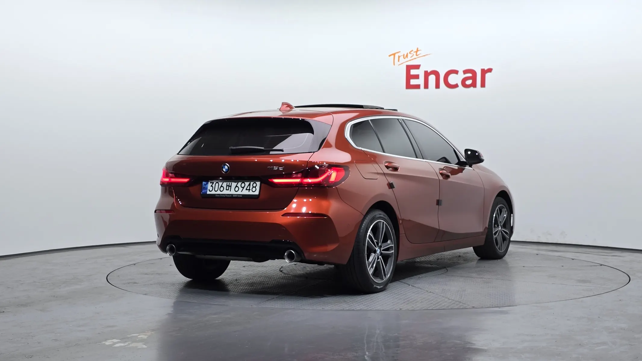 BMW 1 Series (F40) 118d 2021 2/21