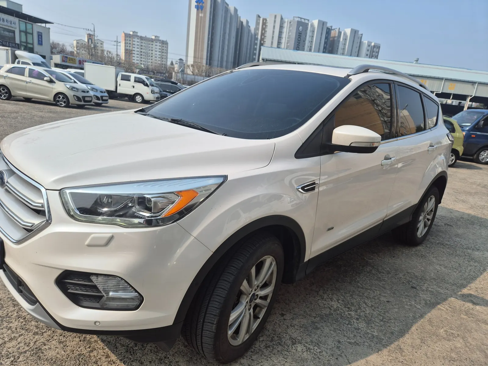 Ford 2 2.0 2017 2/5