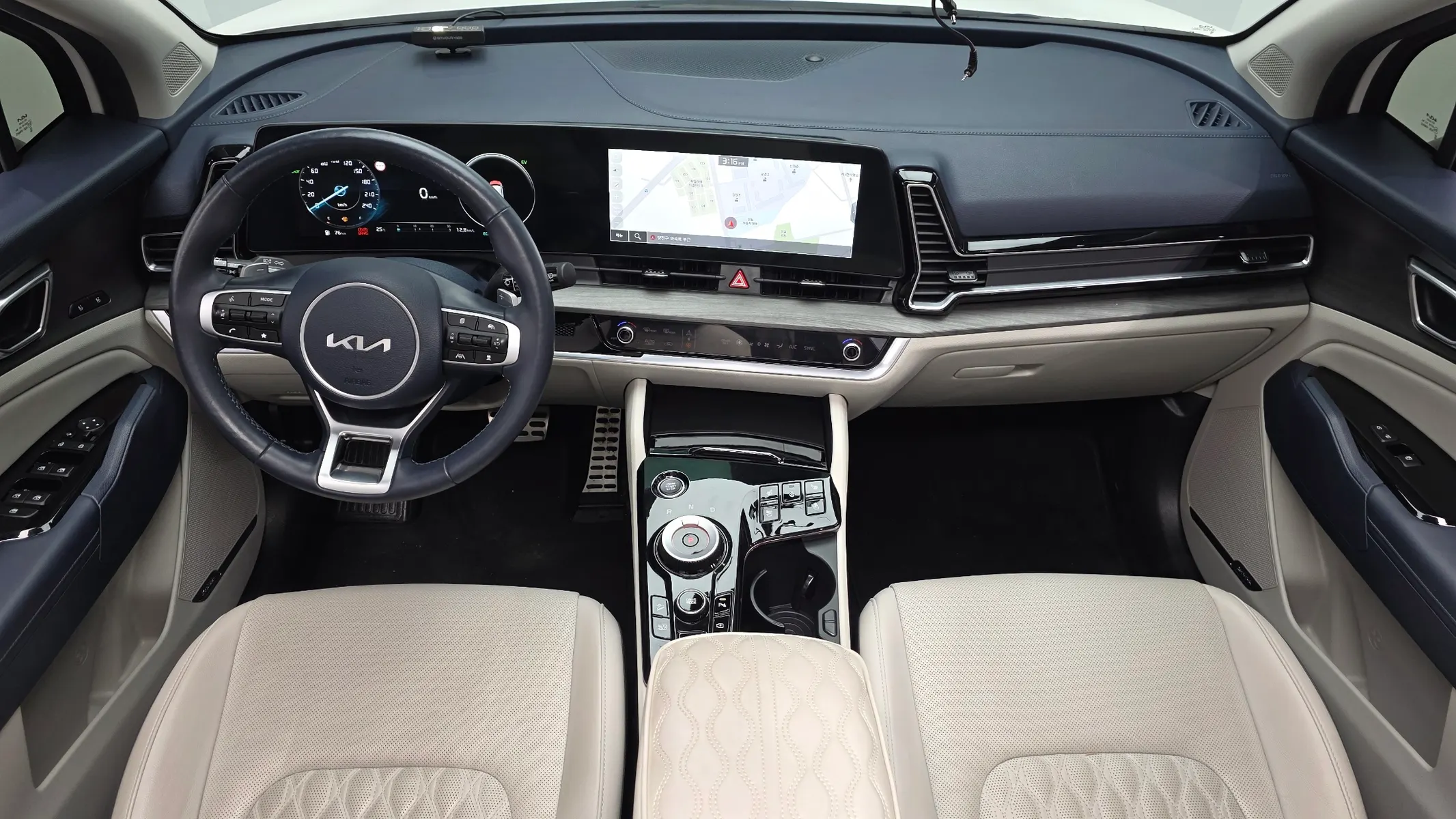 Kia 5 2WD 2023 4/5