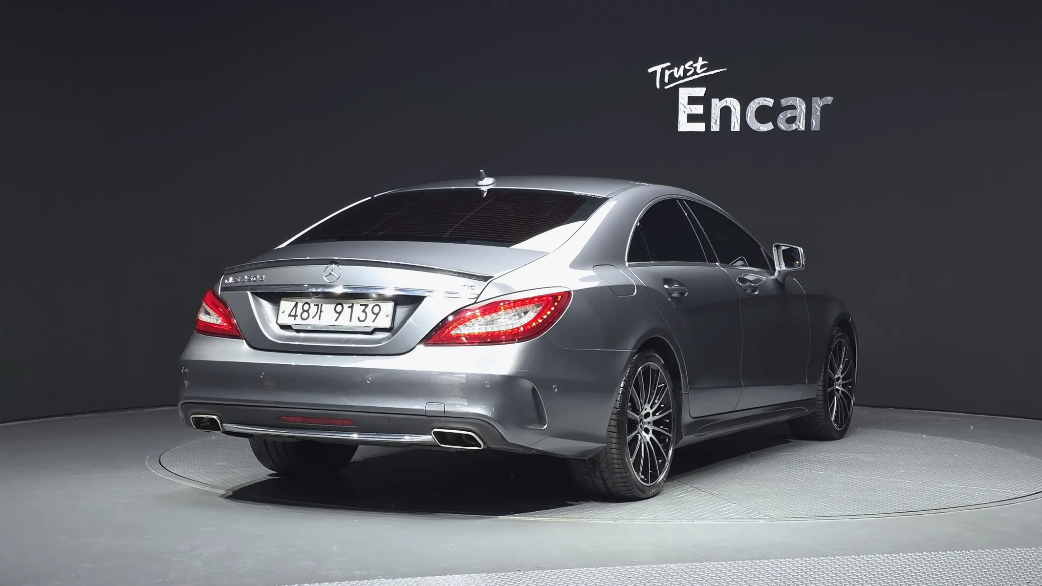 Mercedes-Benz CLS-Class W218 CLS250 d 4MATIC AMG Line 2017 2/33