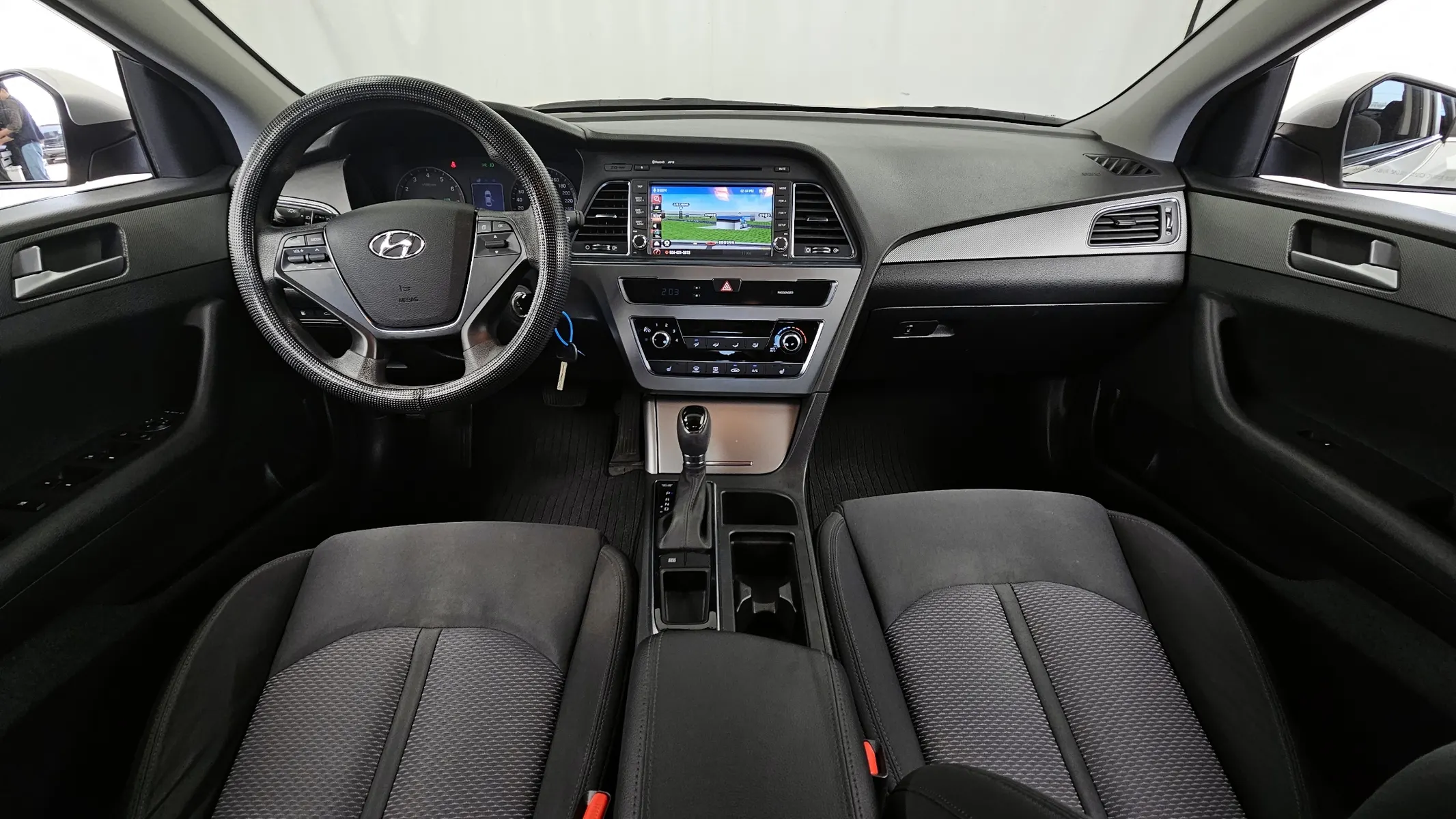 Hyundai LF 2.0 2014 4/5