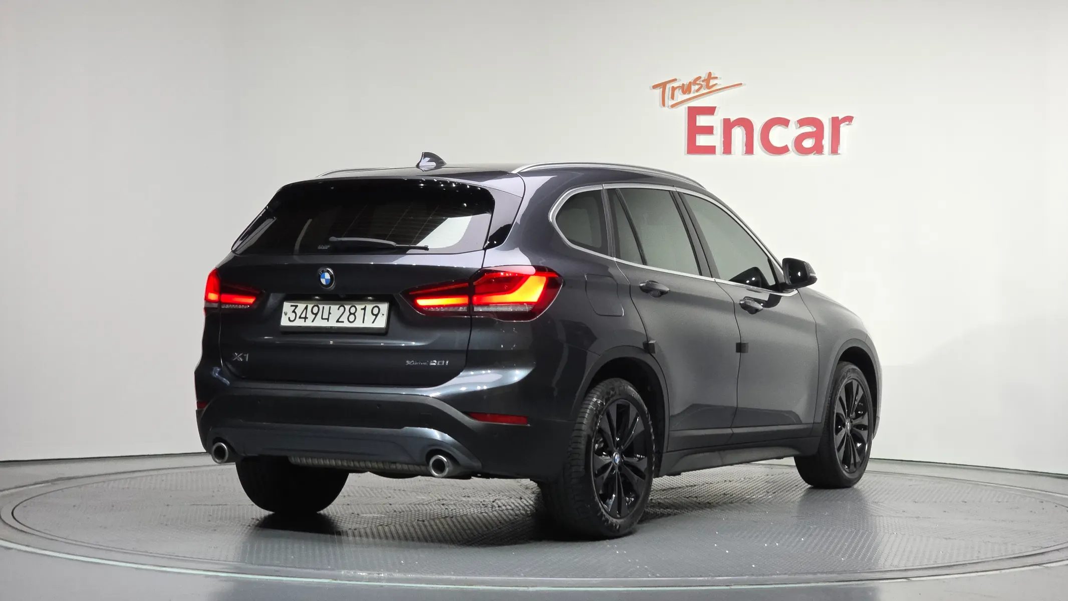 BMW X1 (F48) xDrive 20i 2020 2/34