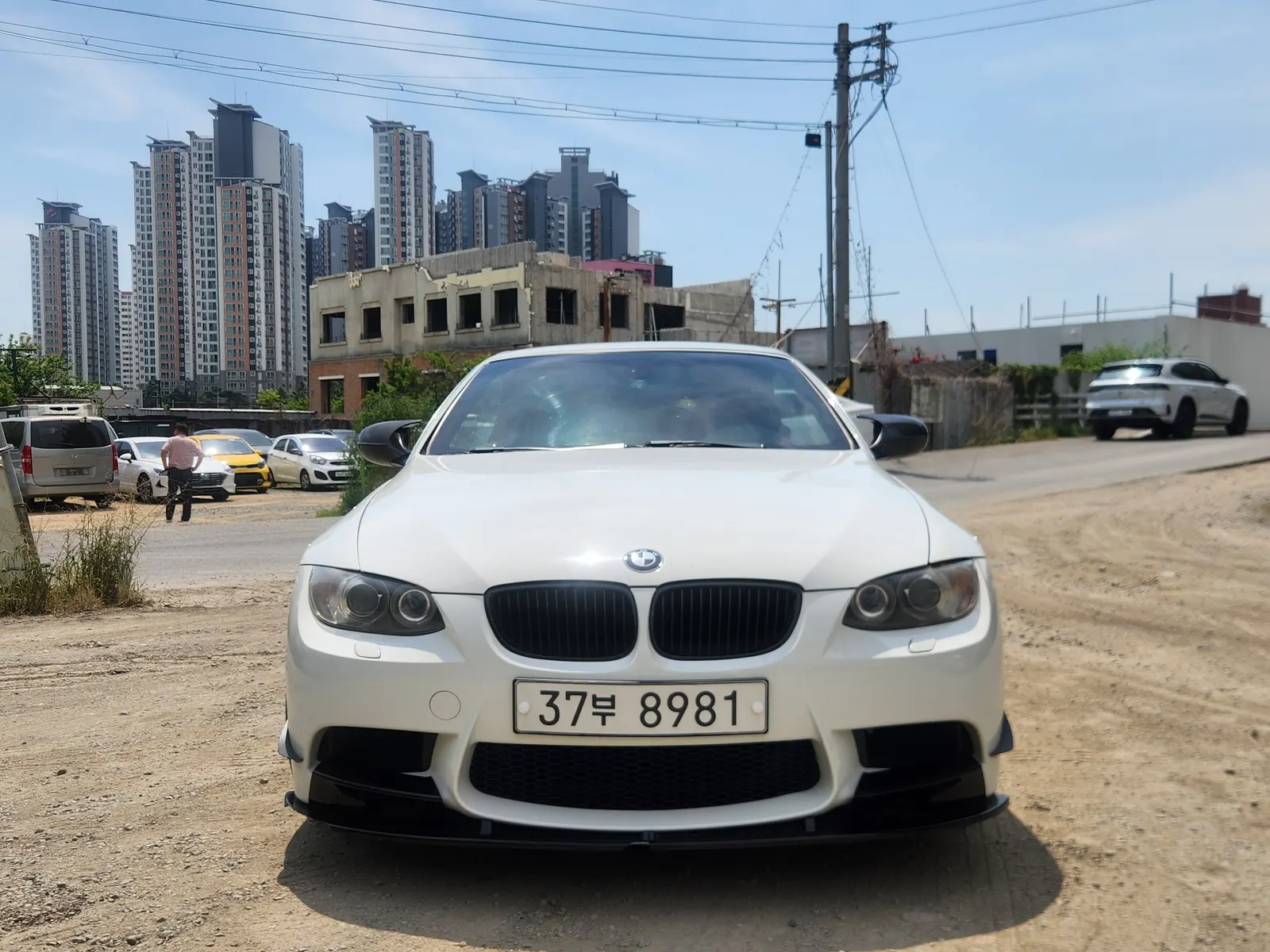 BMW 3 Series (E90) 328i 2010 2/17