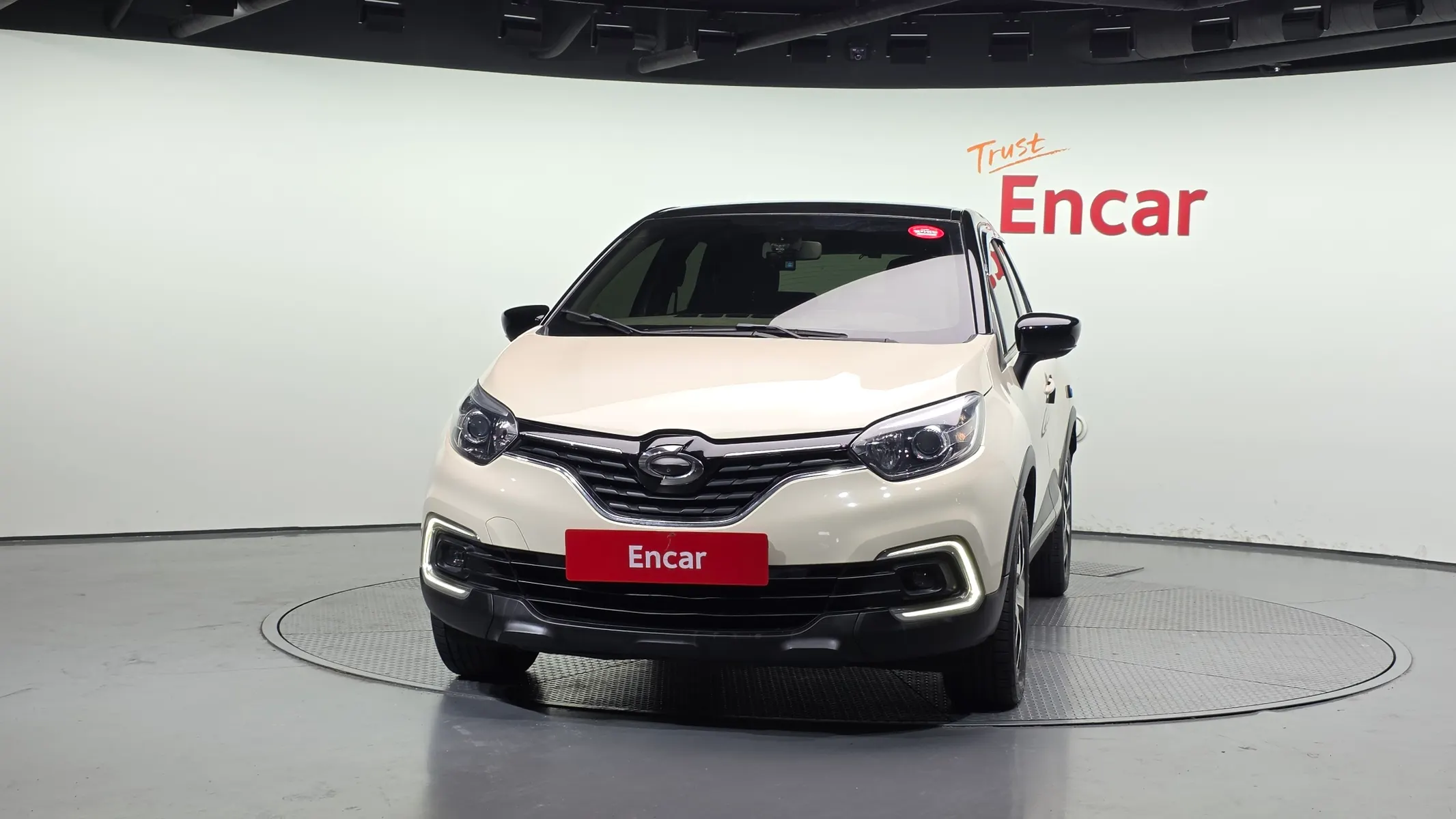 Renault Korea QM3 LE 2017 2/5
