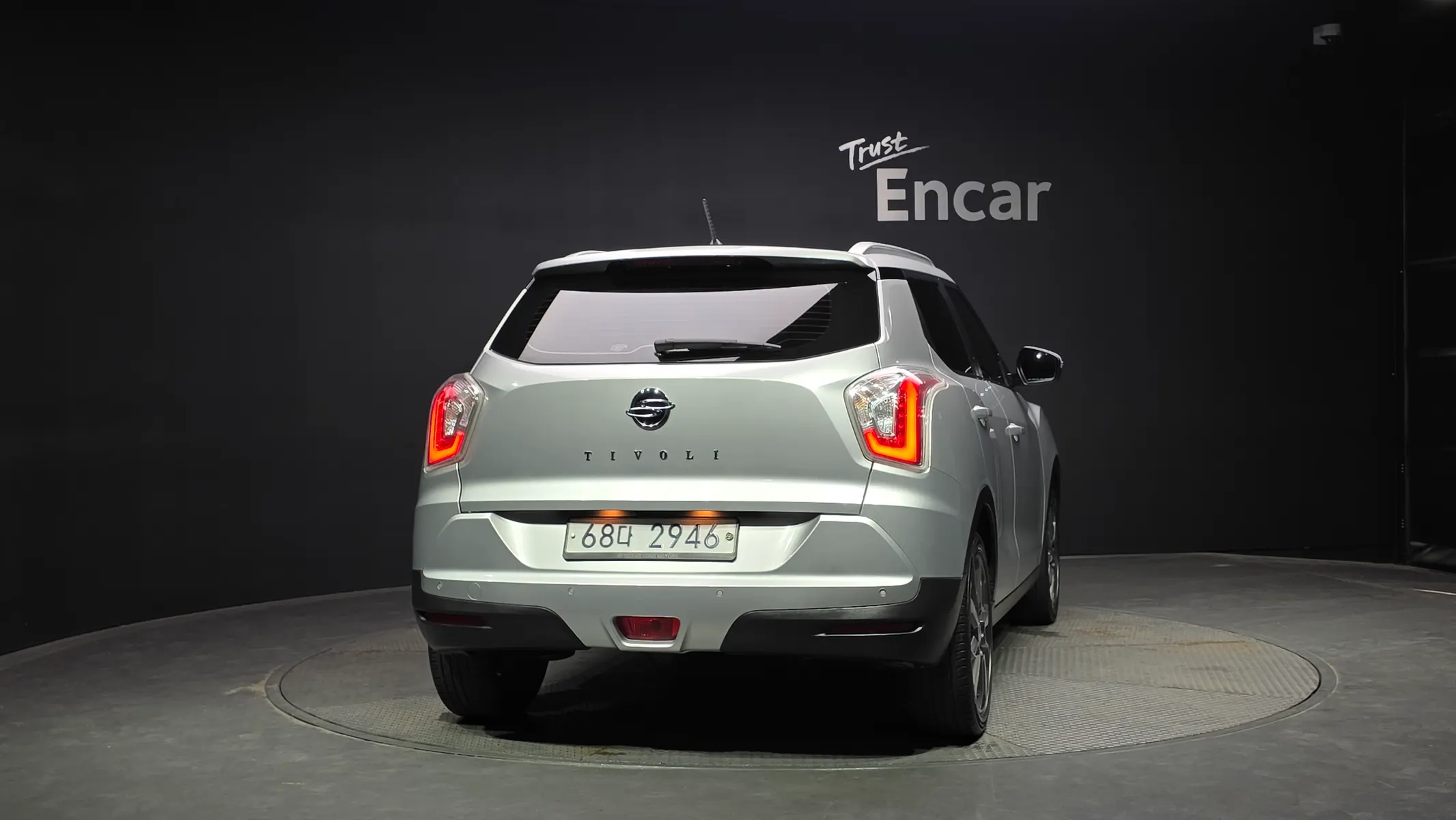 KG Mobility Tivoli LX 2WD 2015 3/5