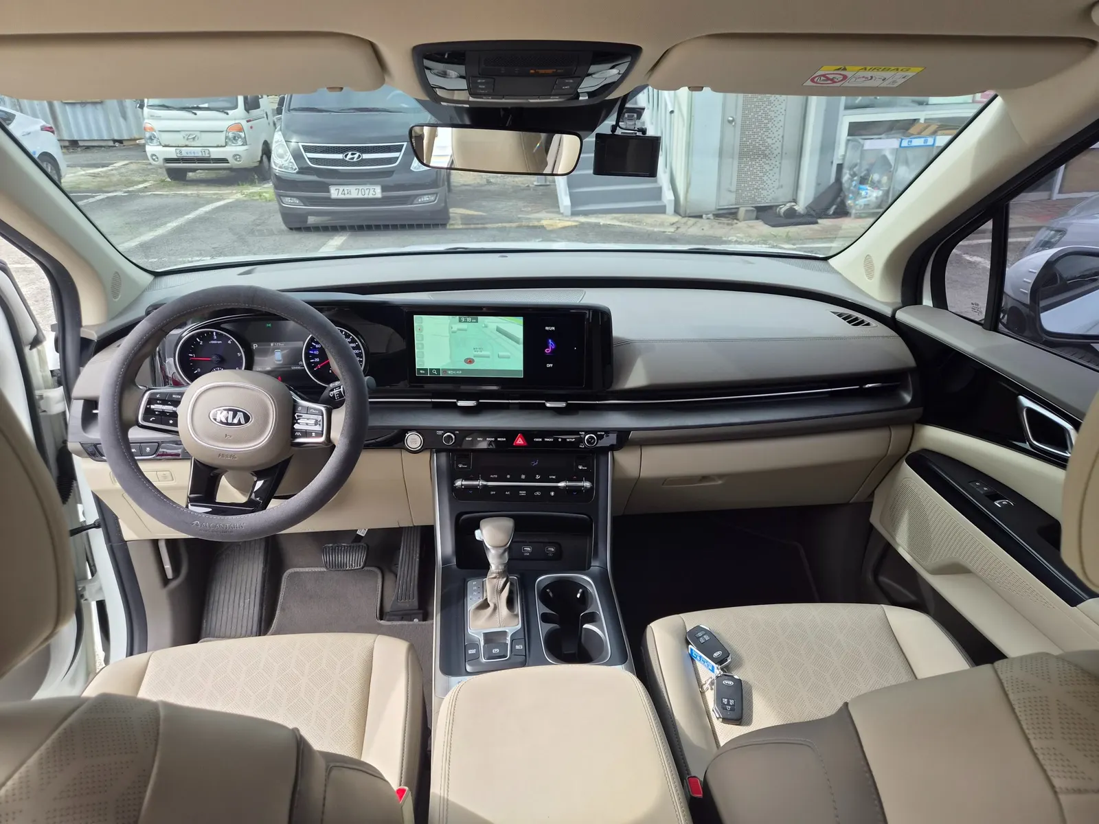 Kia Carnival 9 2021 4/5