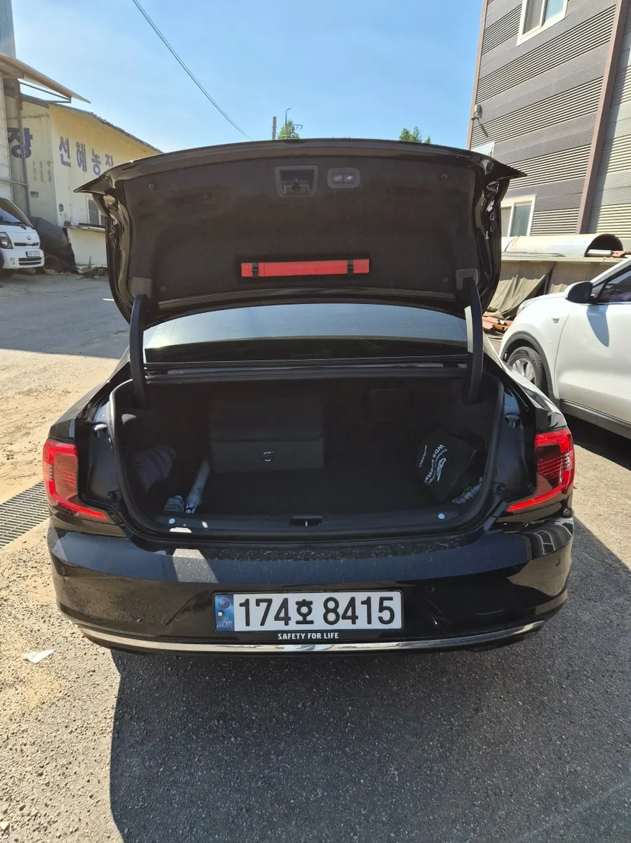 Volvo S90 T8 AWD 2024 4/5