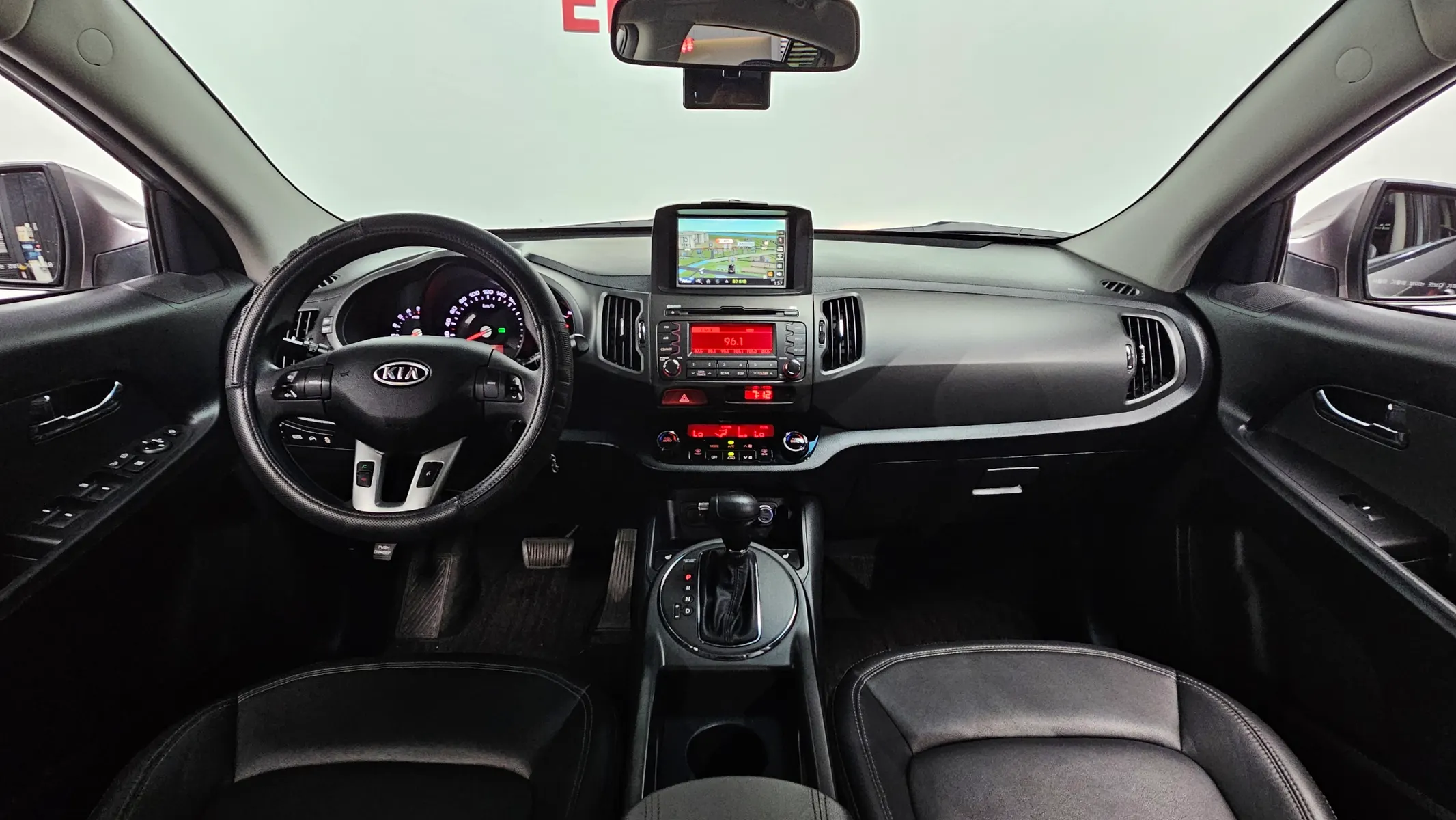 Kia R 2WD TLX 2010 3/5