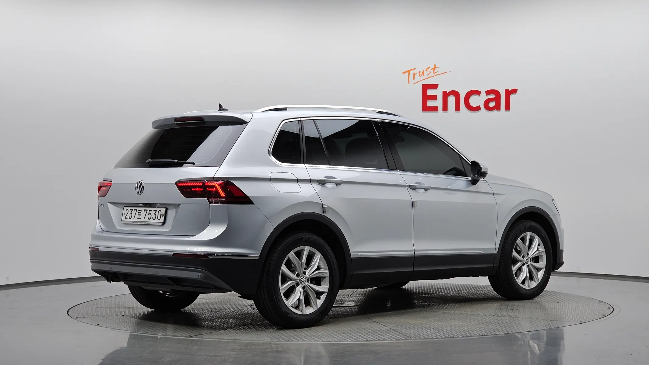 Volkswagen 2 2.0 TDI 2019 2/37