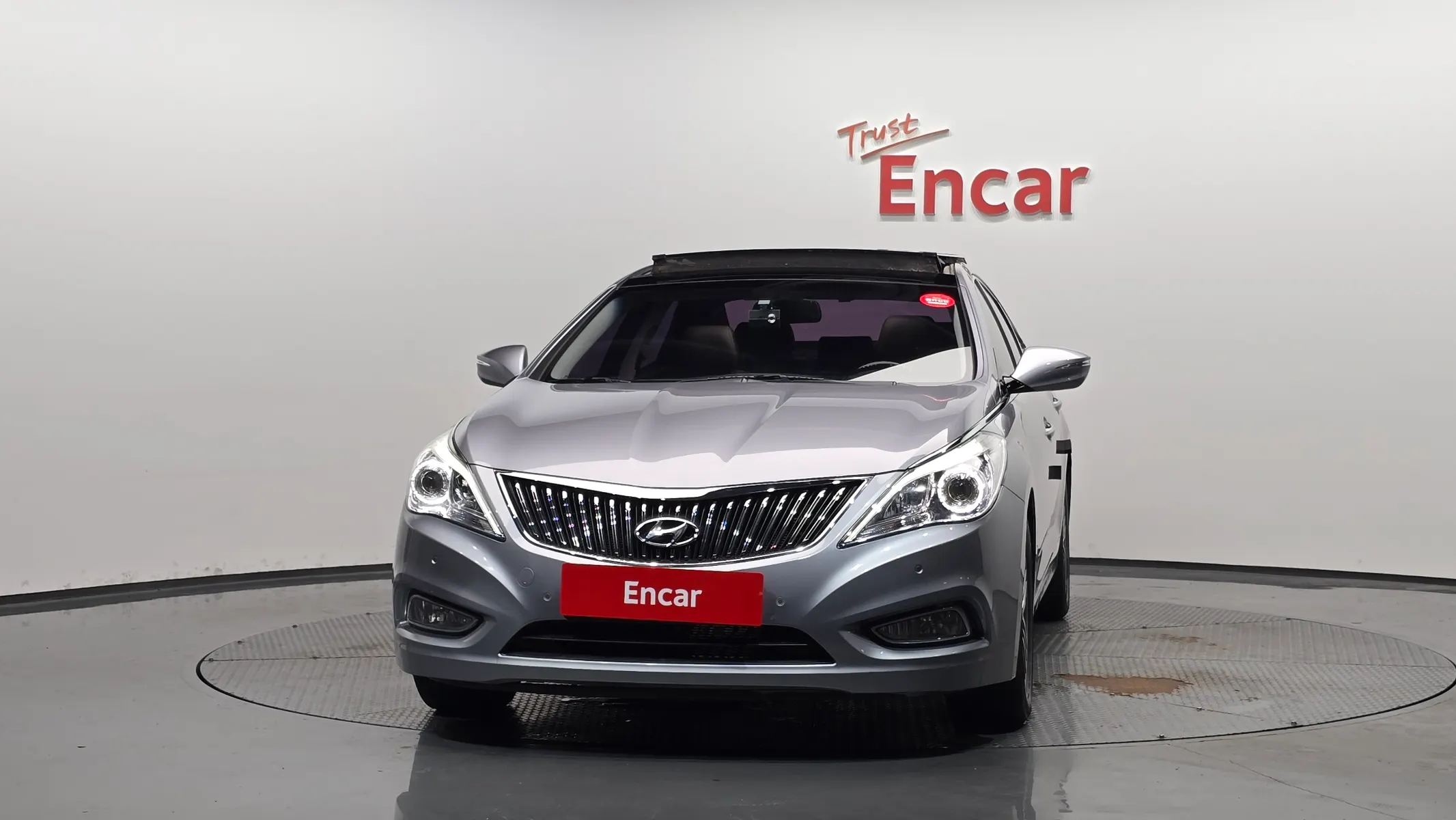 Hyundai Grandeur HG HG240 2014 2/5