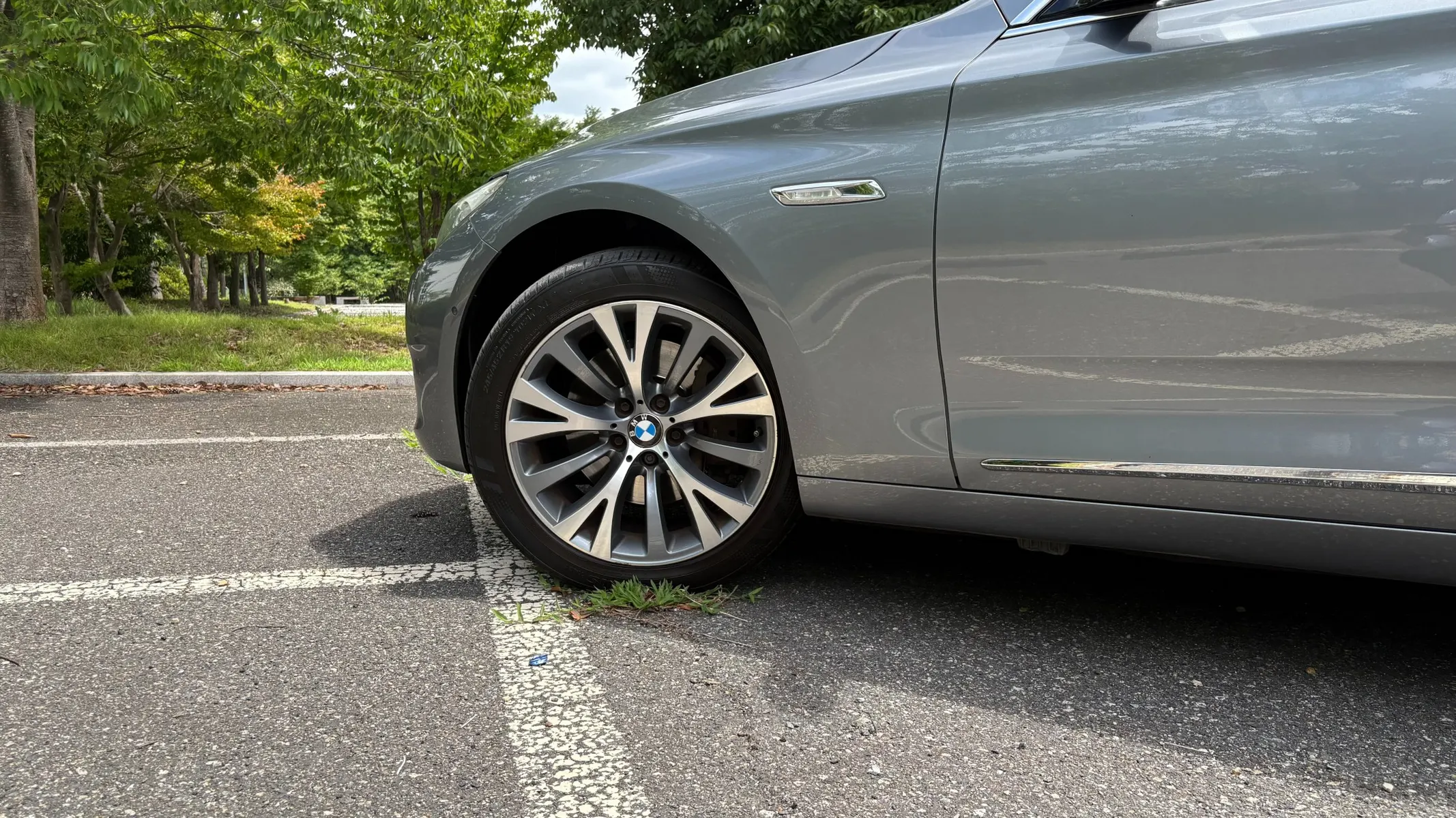 BMW 5 Series GT (F07) GT 30d xDrive 2012 3/21