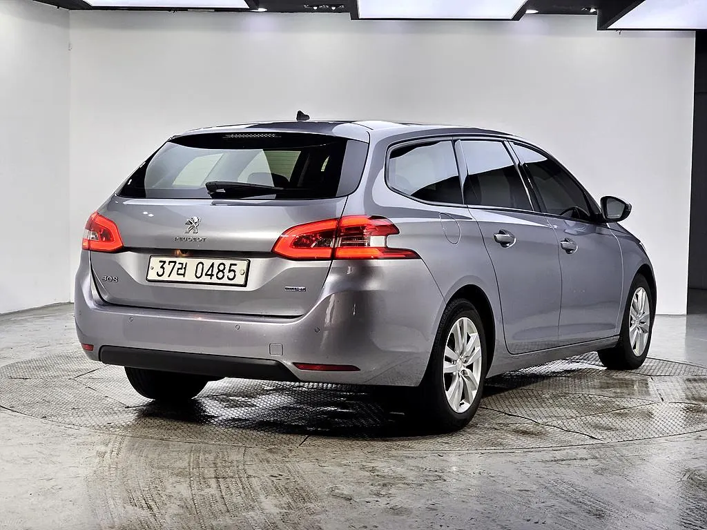 Peugeot 308SW 2 1.6 BlueHDi 2015 3/5