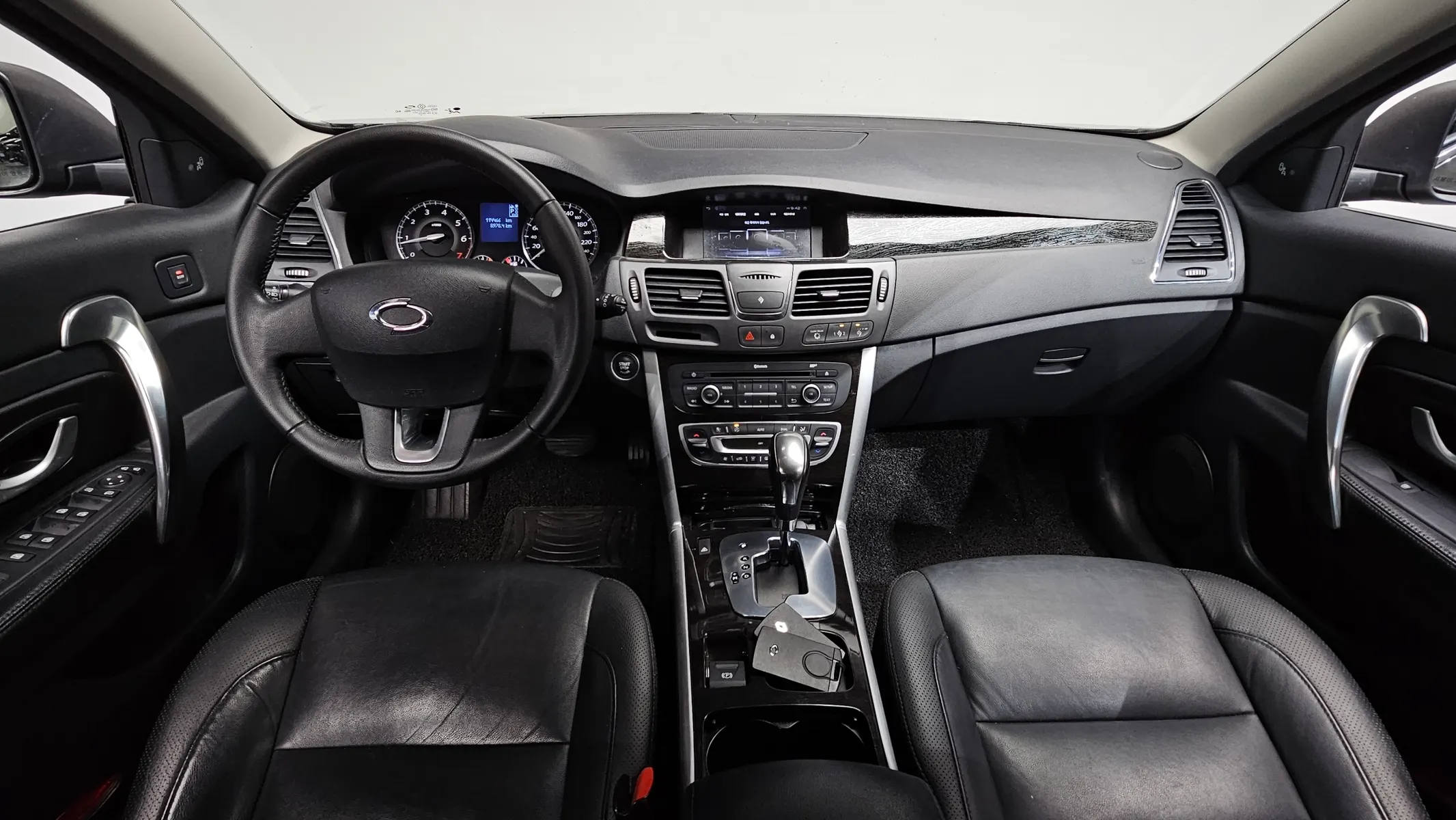 Renault Korea SM5 LPLi RE 2013 3/5