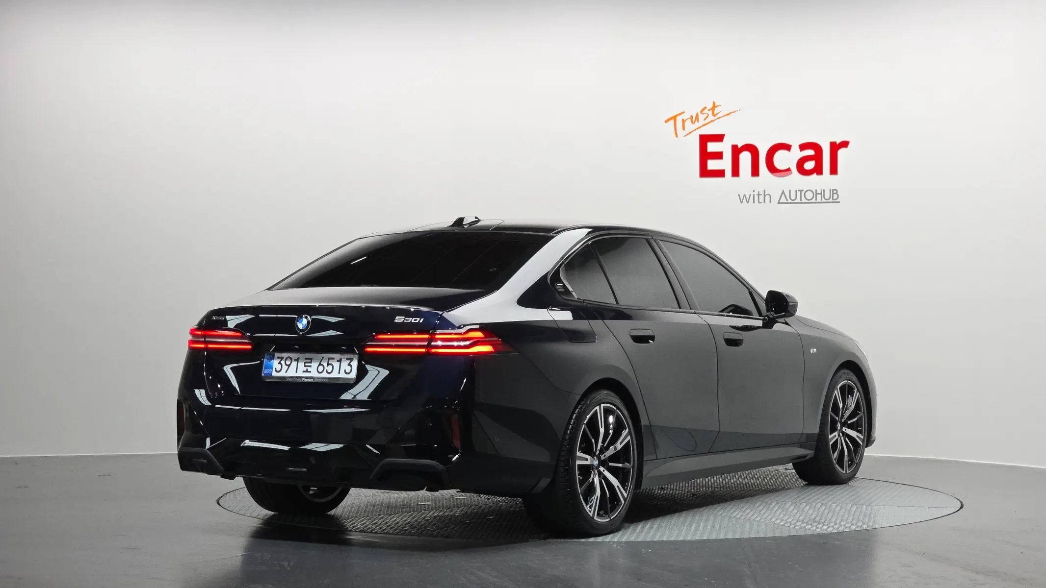 BMW 5 Series (G60) 530i xDrive M 2025 2/34