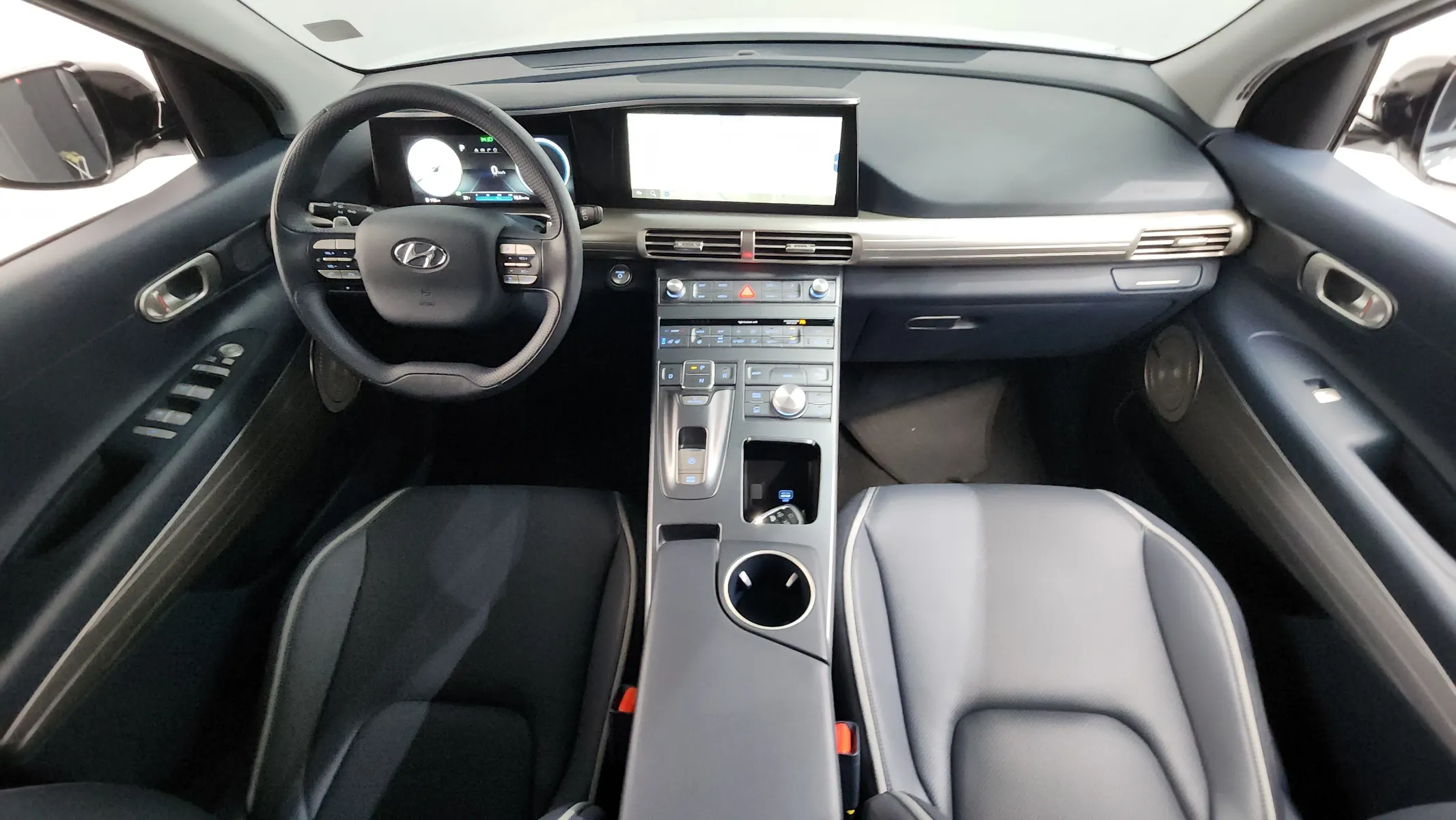 Hyundai 넥쏘 2021 4/5