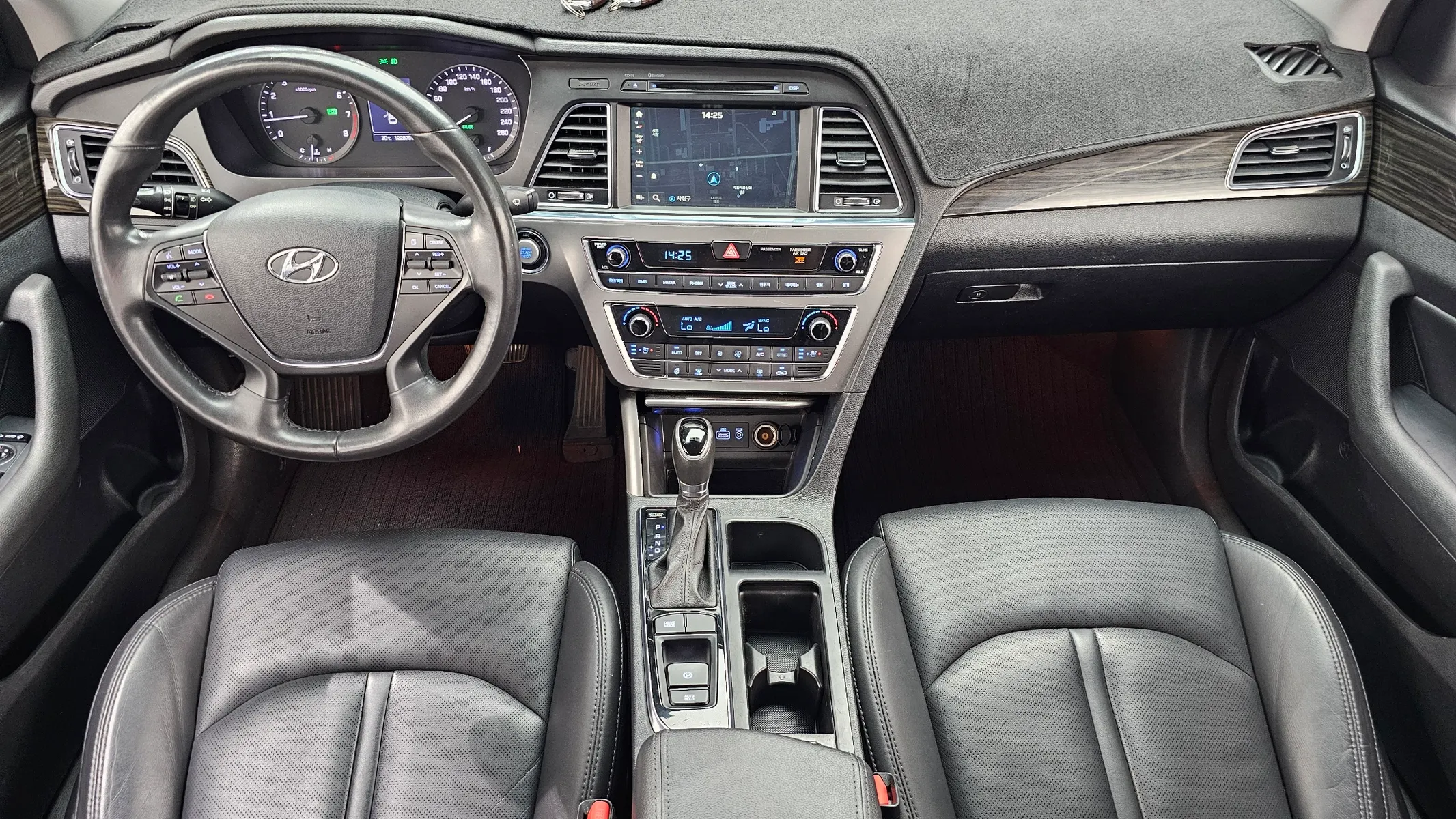 Hyundai LF 2.0 2016 3/5