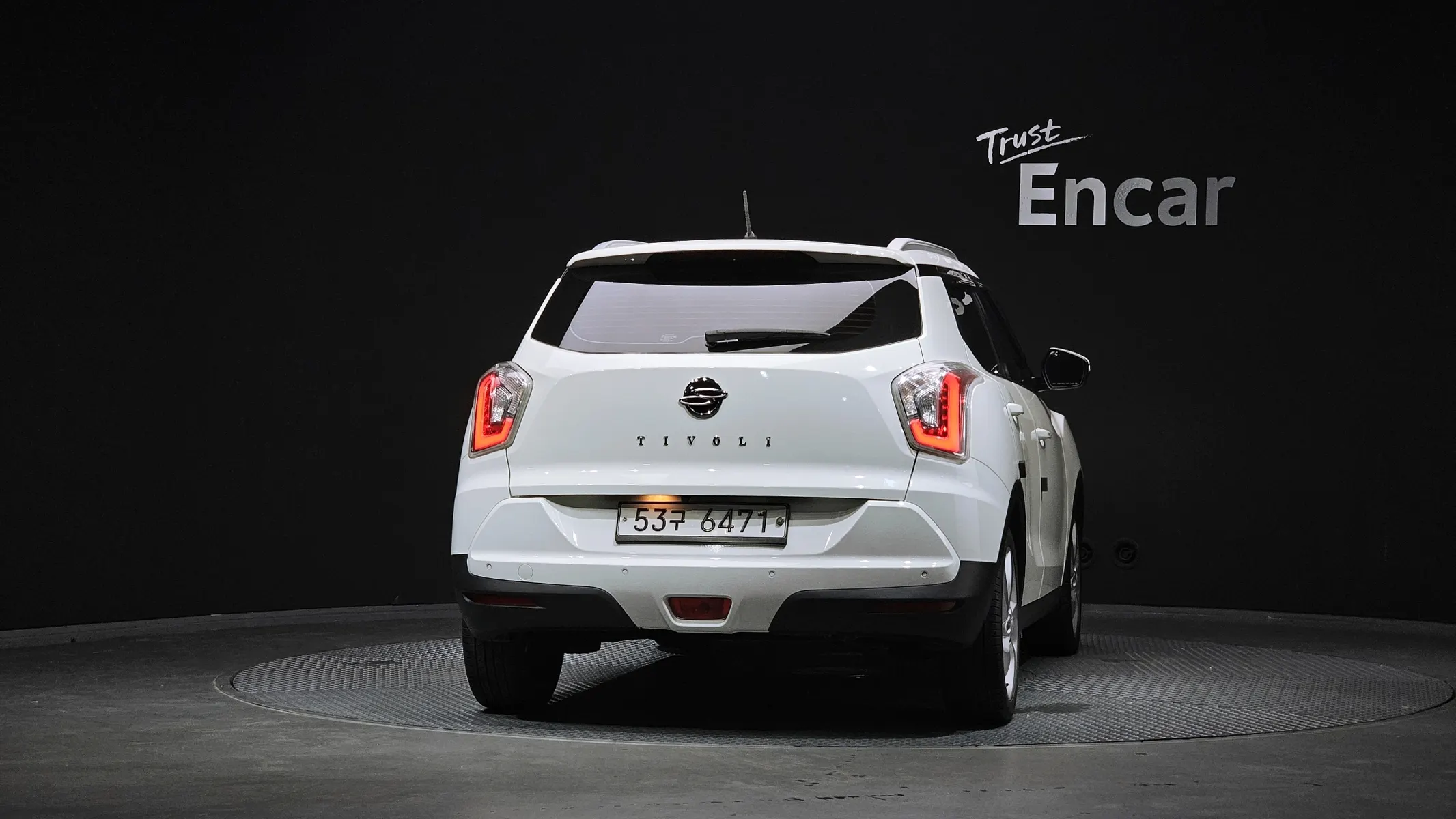 KG Mobility Tivoli LX 2WD 2015 3/5