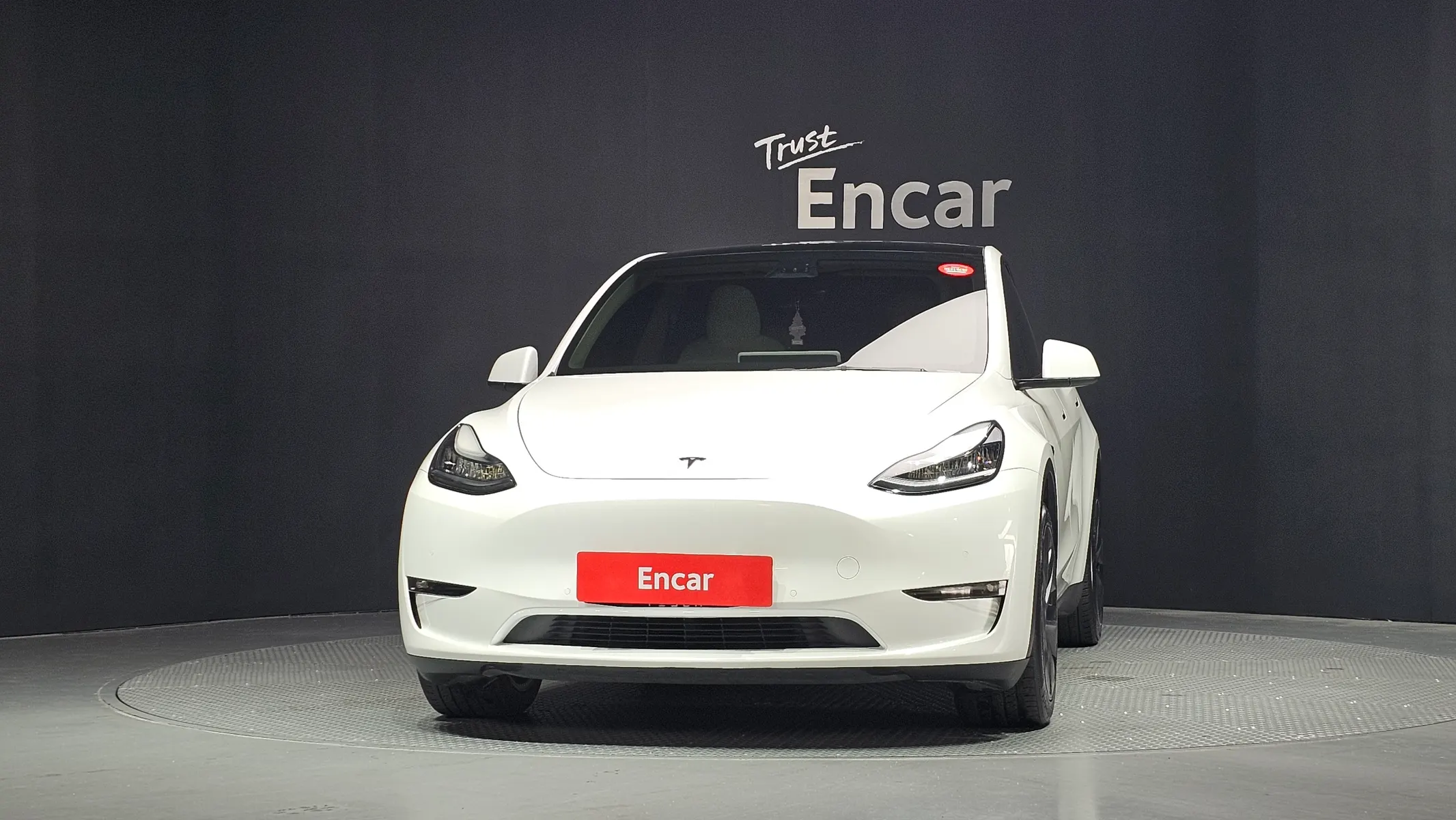 Tesla Y AWD 2021 3/34