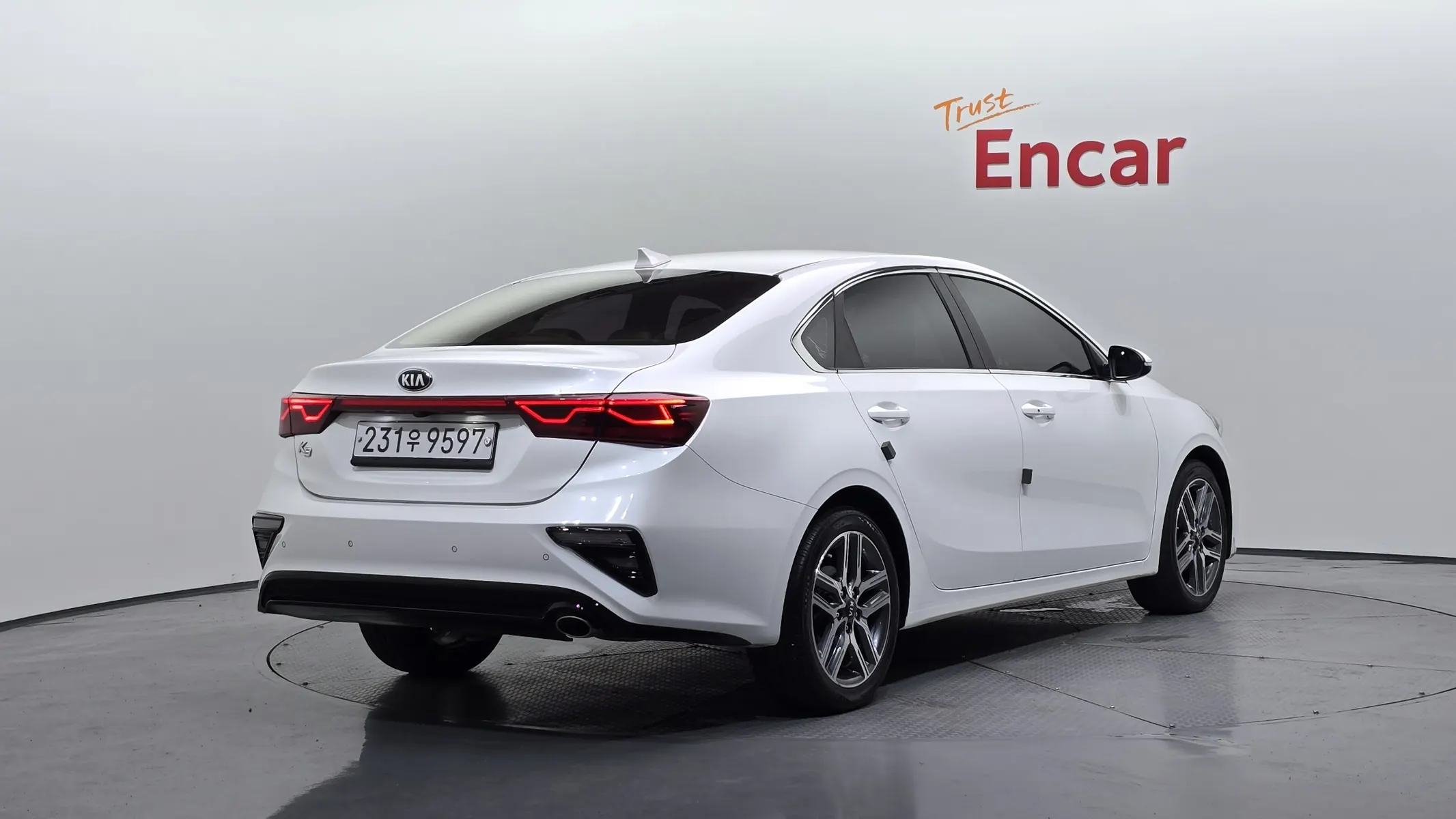 Kia K3 2019 2/35