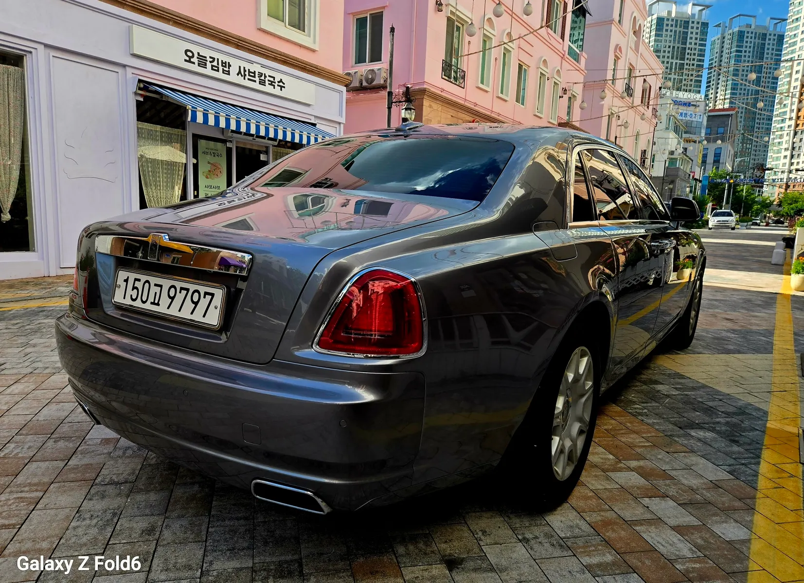 Rolls-Royce 고스트 6.6 V12 2014 4/5