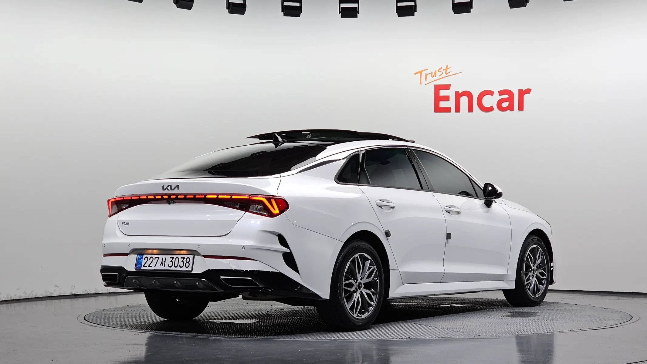 Kia K5 3 2.0 LPI() 2022 2/31