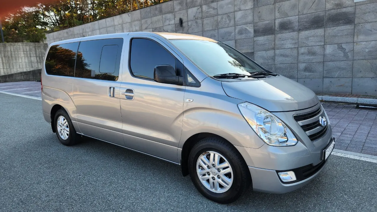 Hyundai Grand Starex 12 2017 3/19
