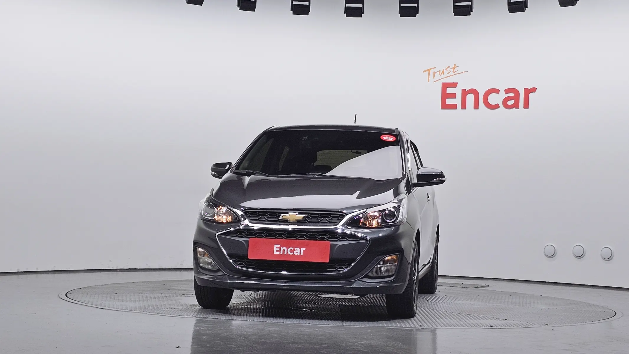 Chevrolet Spark 2020 2/5