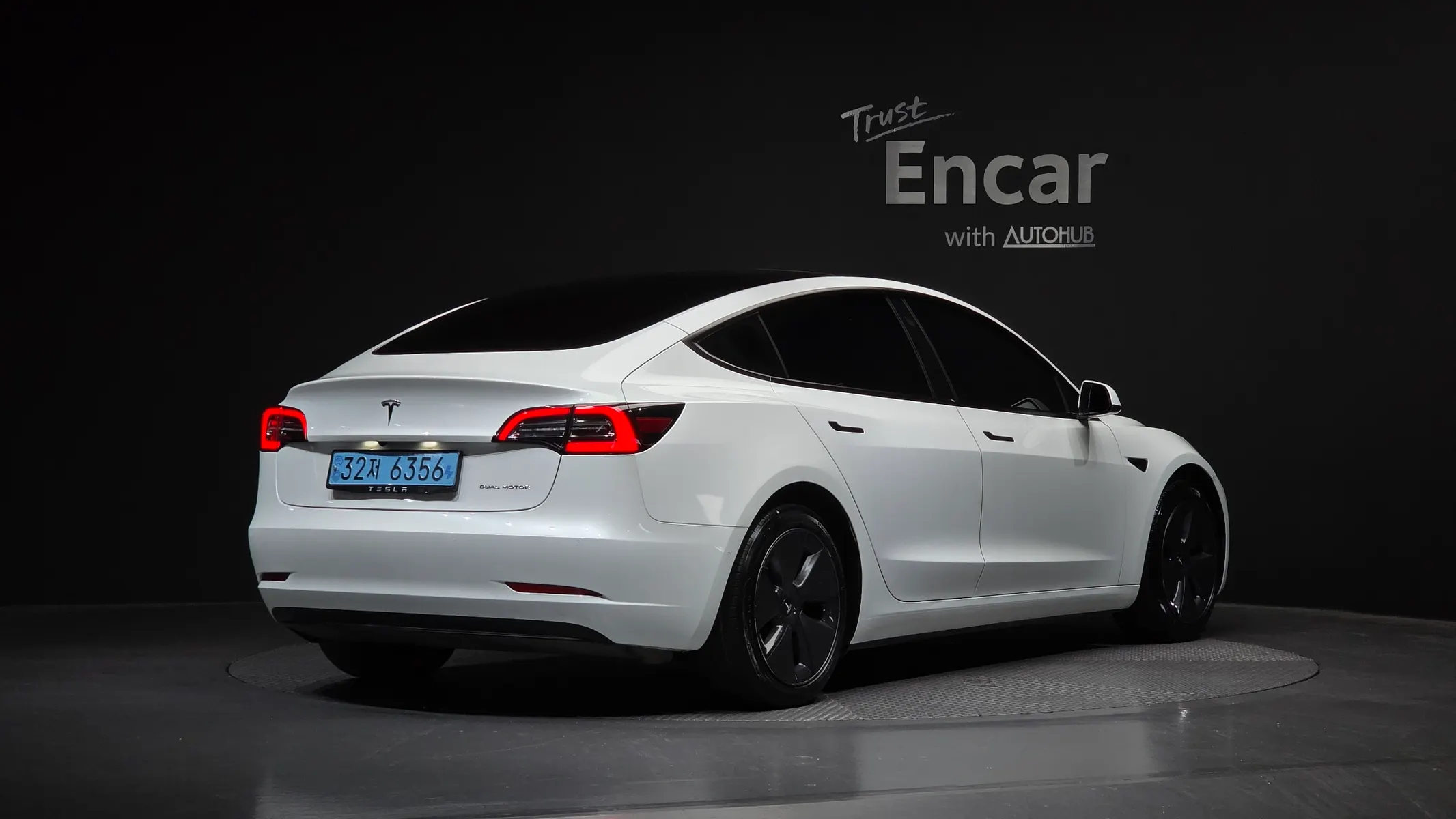 Tesla 3 AWD 2022 2/33