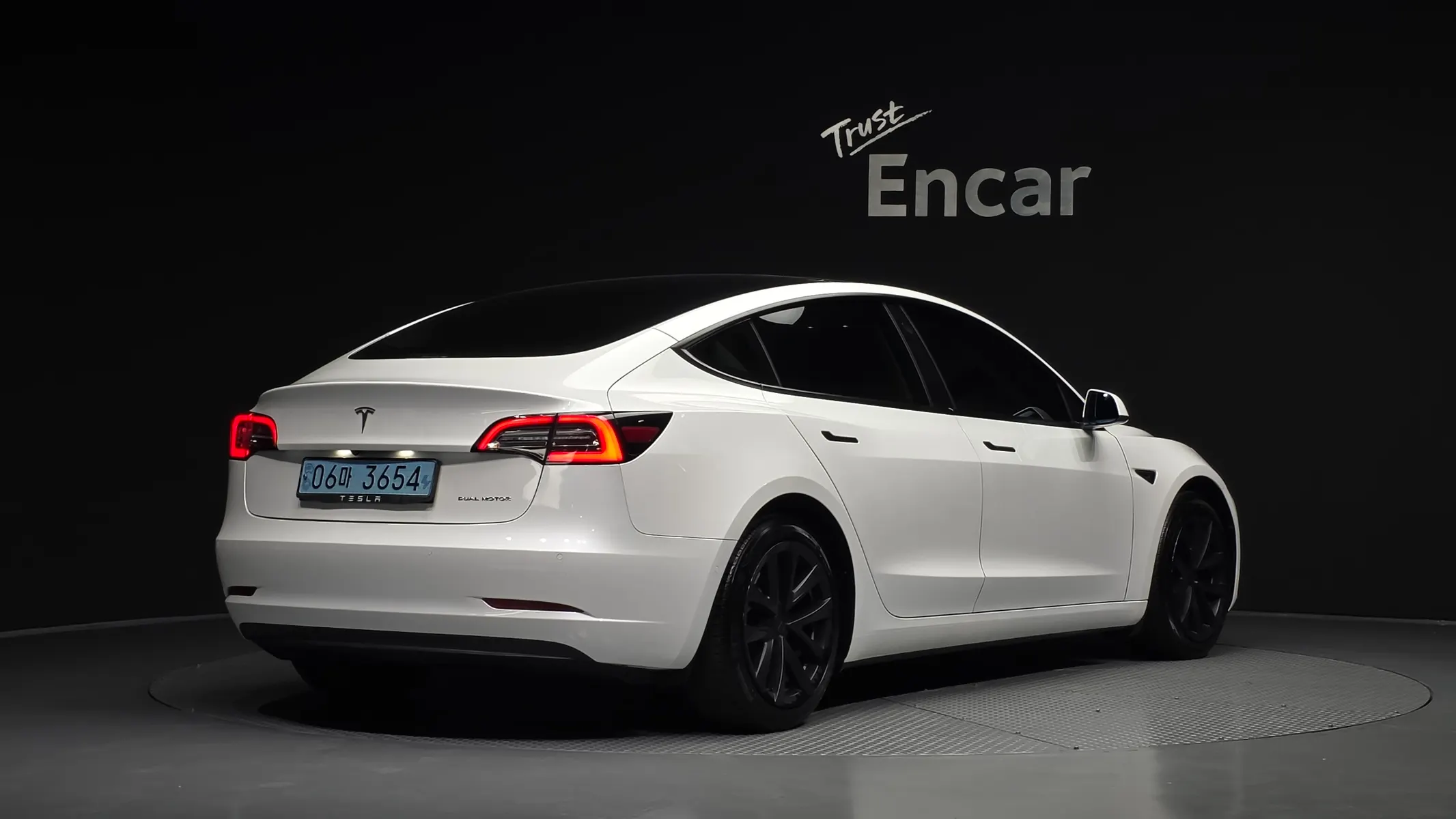 Tesla 3 AWD 2022 2/32