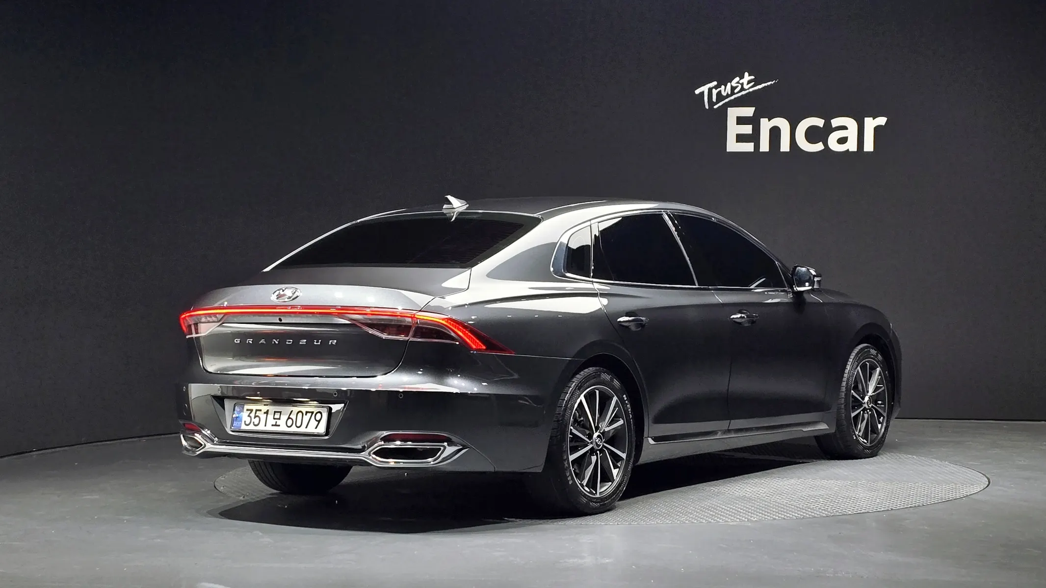 Hyundai IG 3.0 LPi () 2022 2/33