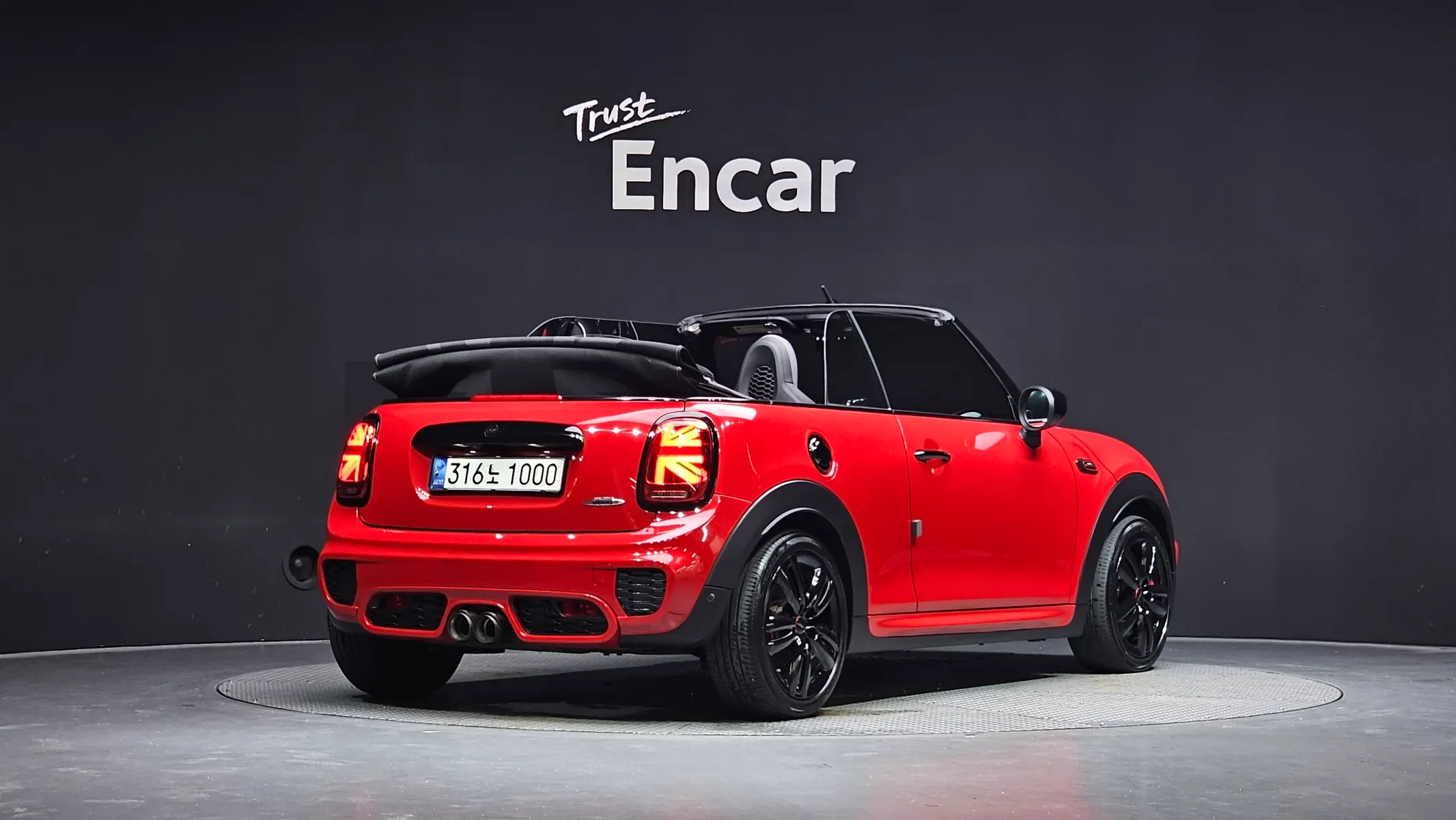MINI S Convertible JCW 2019 2/35