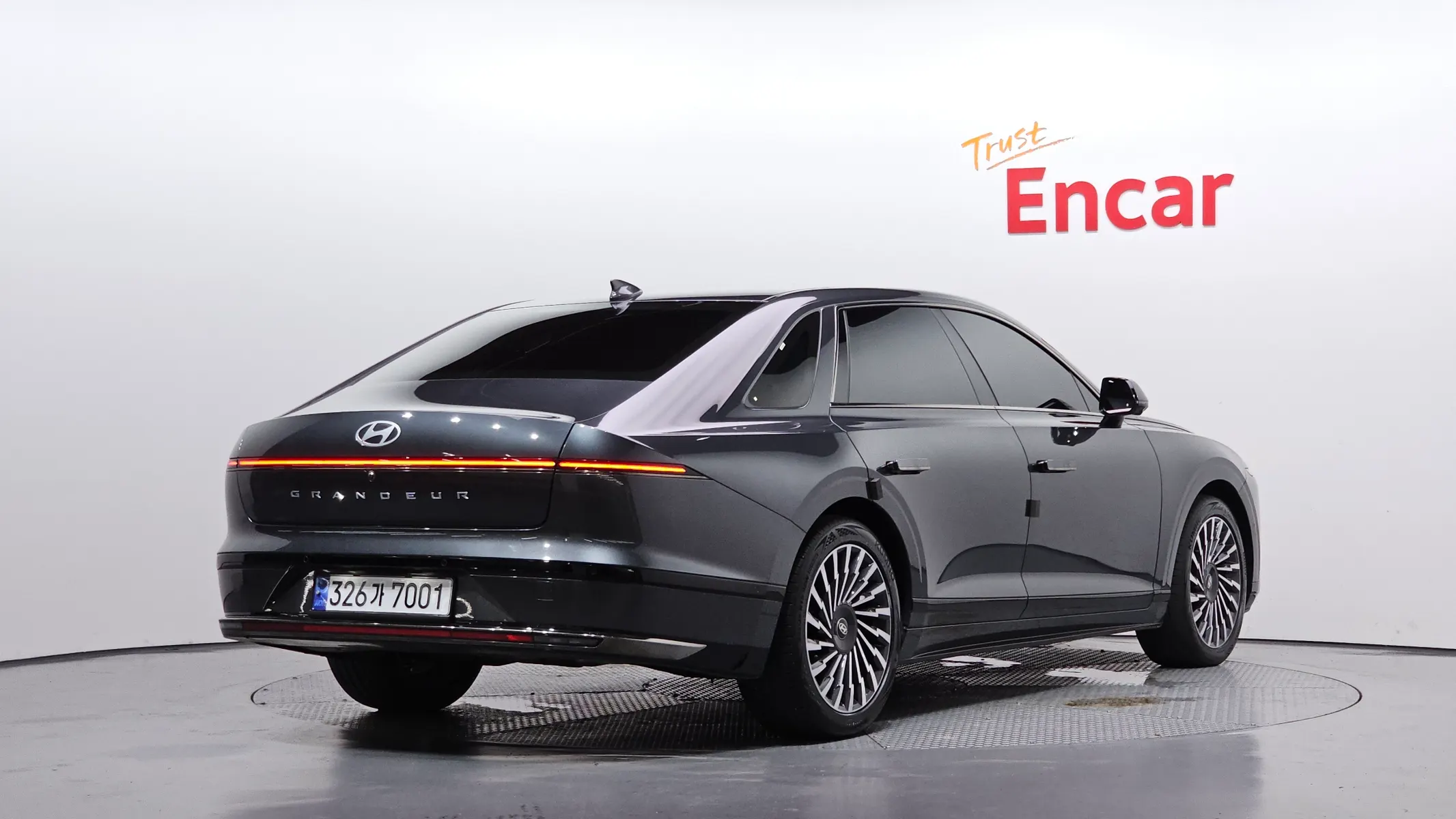 Hyundai (GN7) 2023 2/36