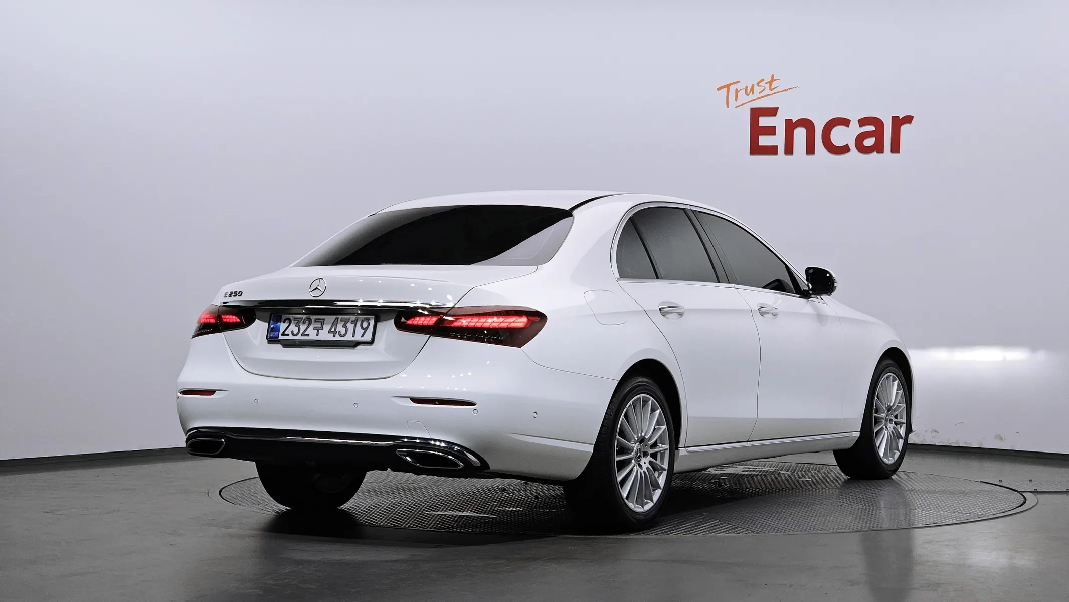 Mercedes-Benz E-Class W213 E250 2022 2/31
