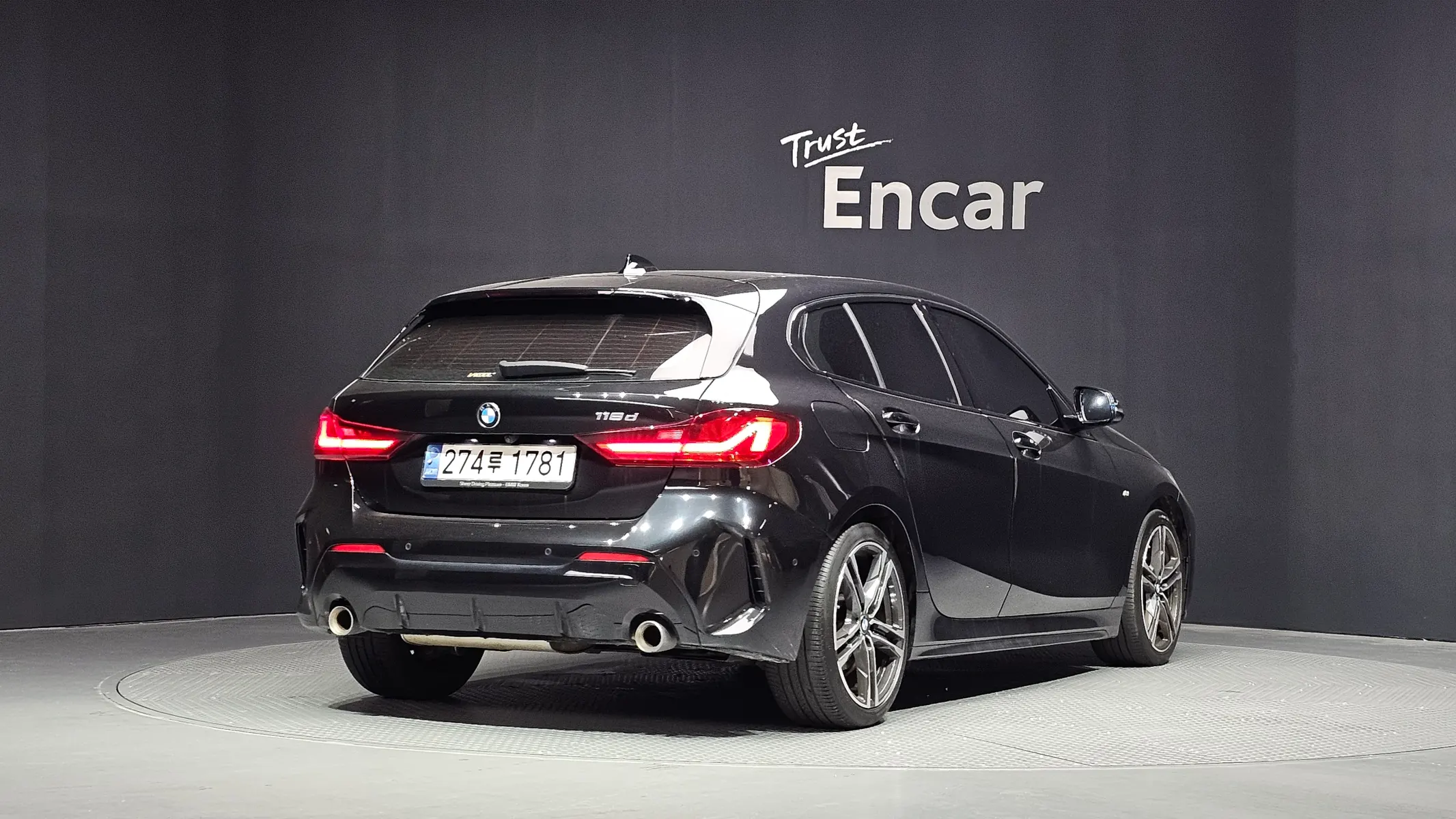 BMW 1 Series (F40) 118d M 2021 2/32
